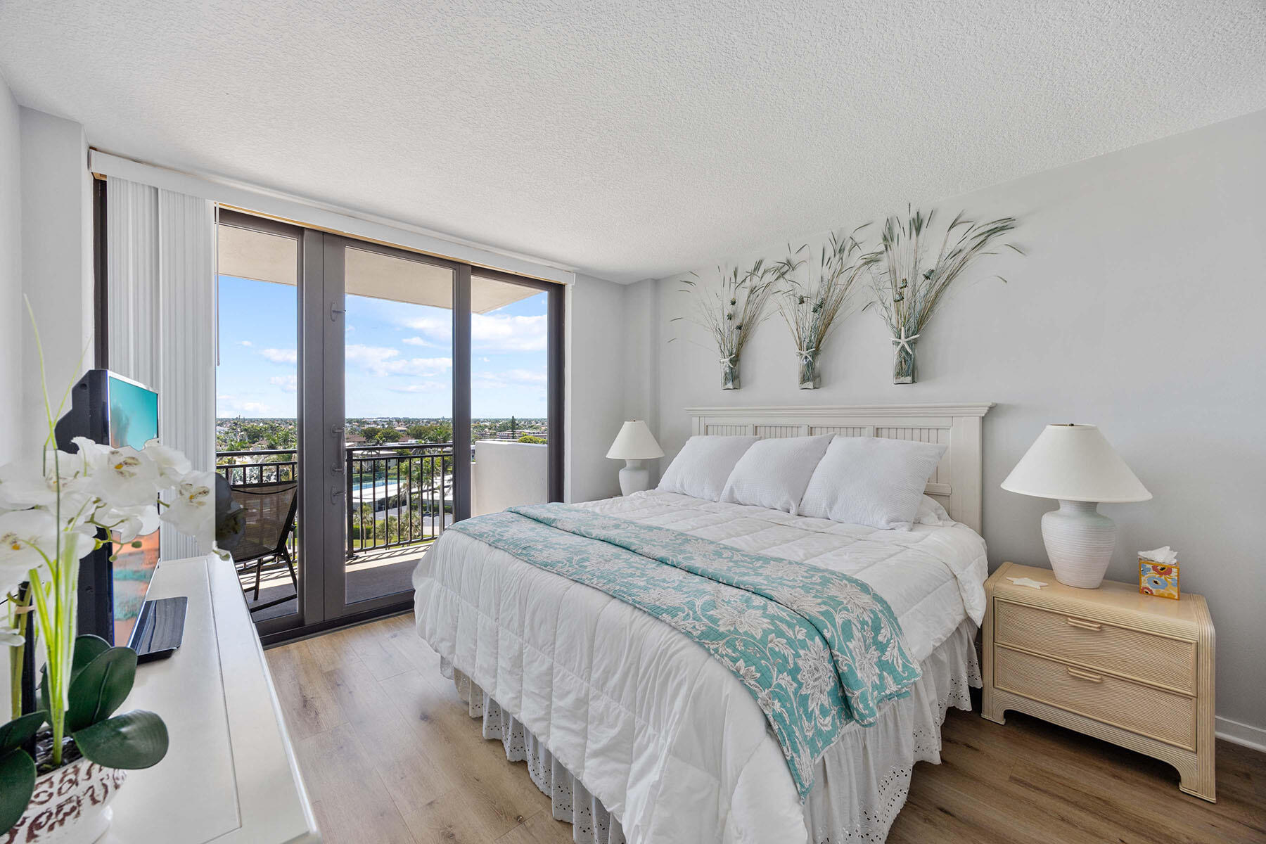 180 SEAVIEW, 814