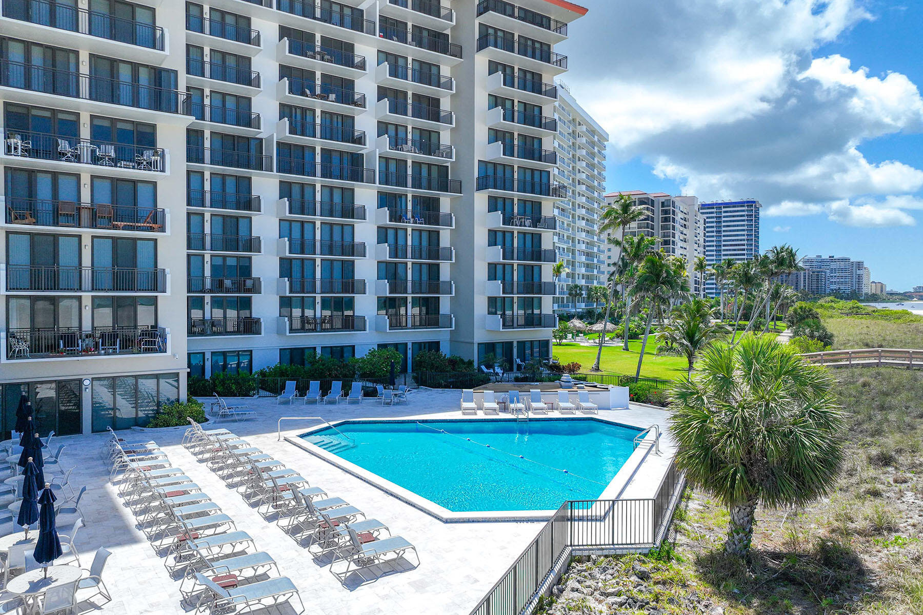 180 SEAVIEW, 814