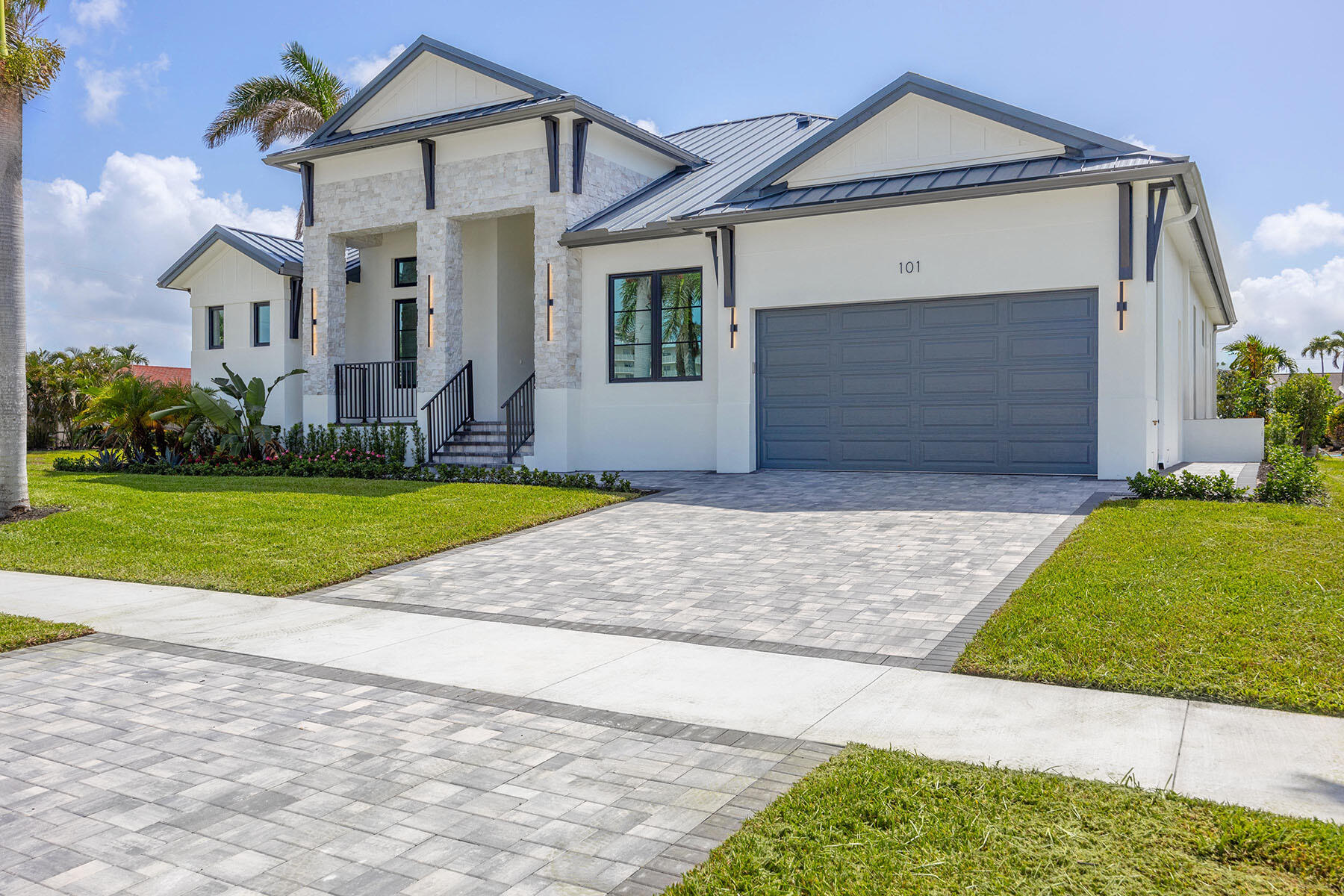 101 BEACHCOMBER STREET