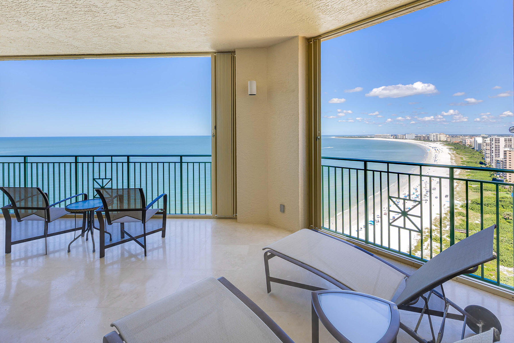 960 CAPE MARCO, 2001