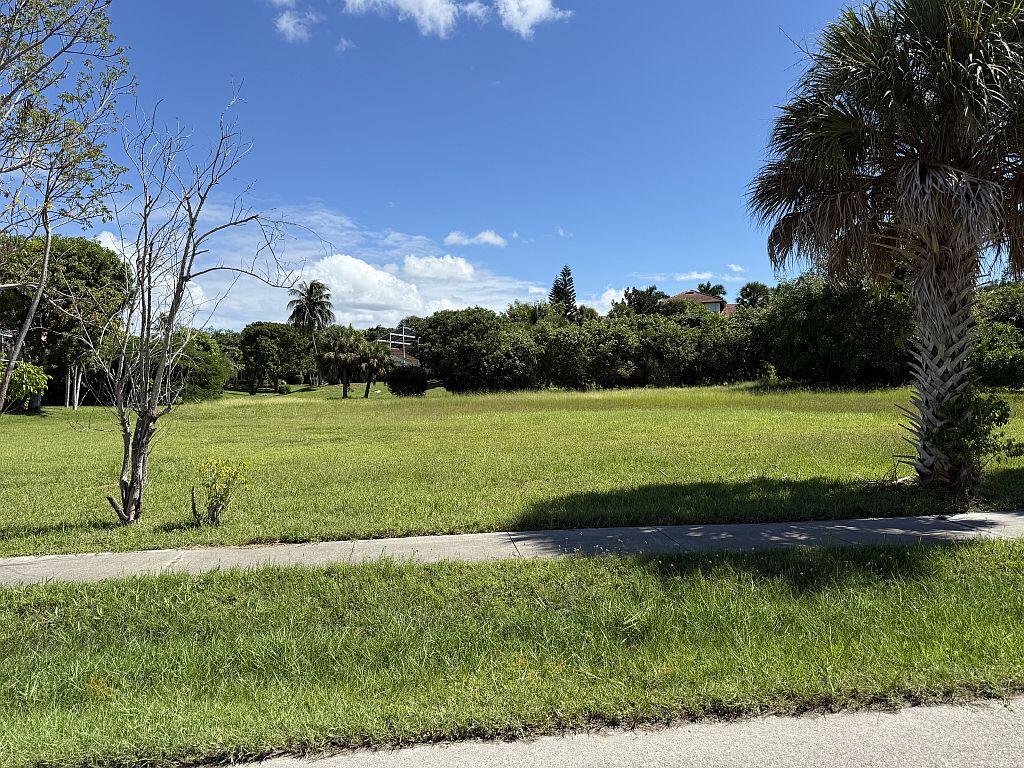 651 S BARFIELD DRIVE