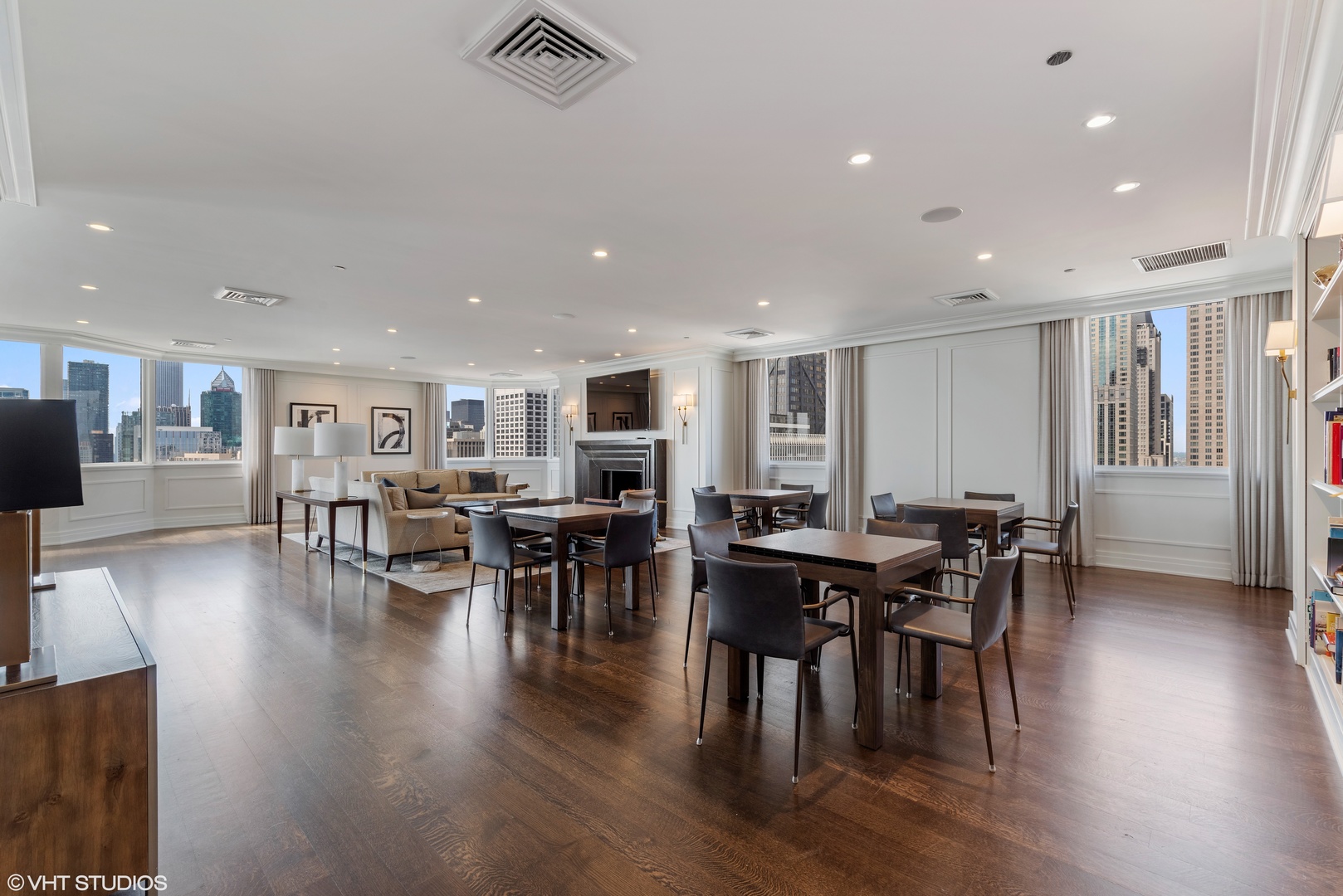 990 N LAKE SHORE Drive Unit: 22E