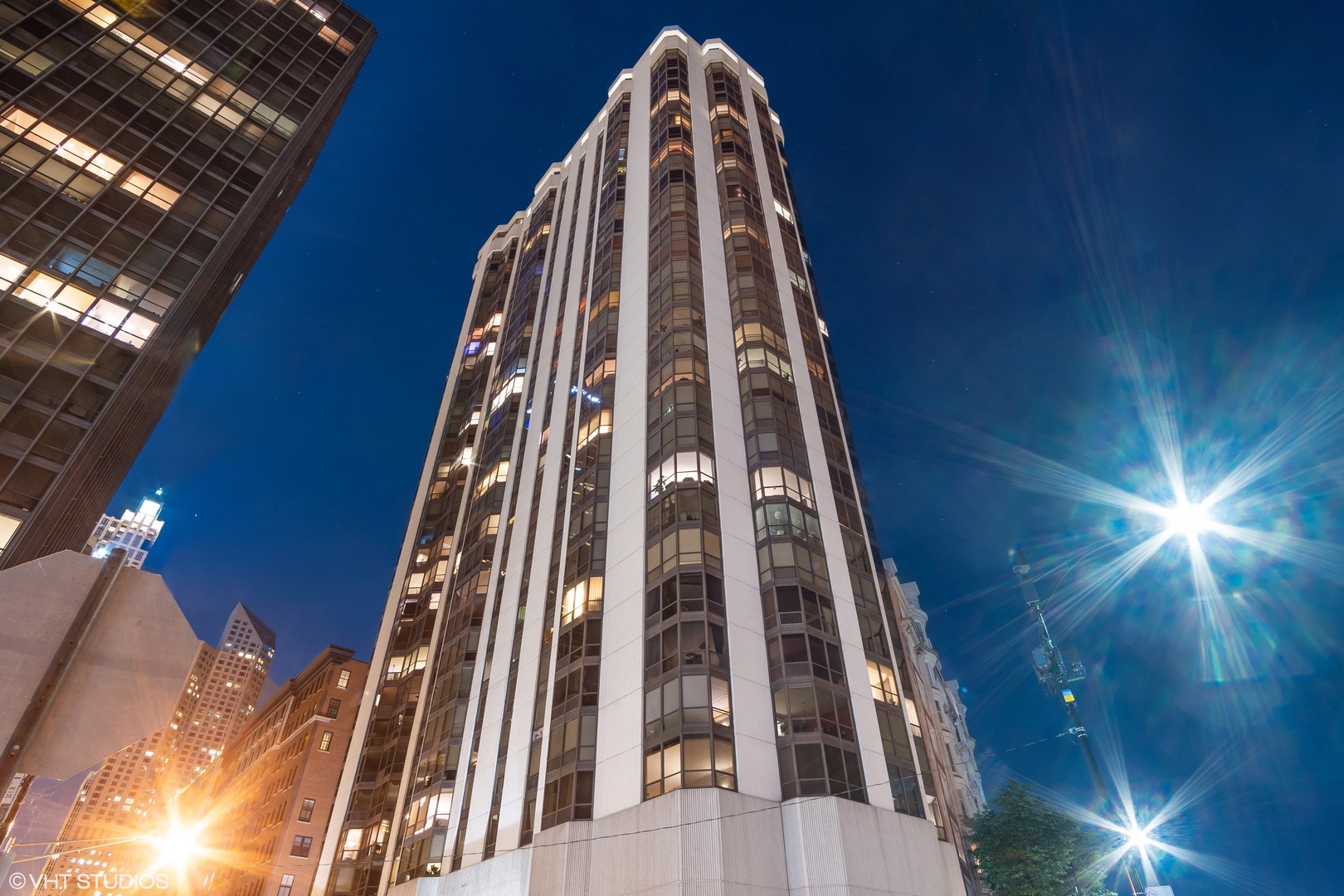 990 N LAKE SHORE Drive Unit: 22E