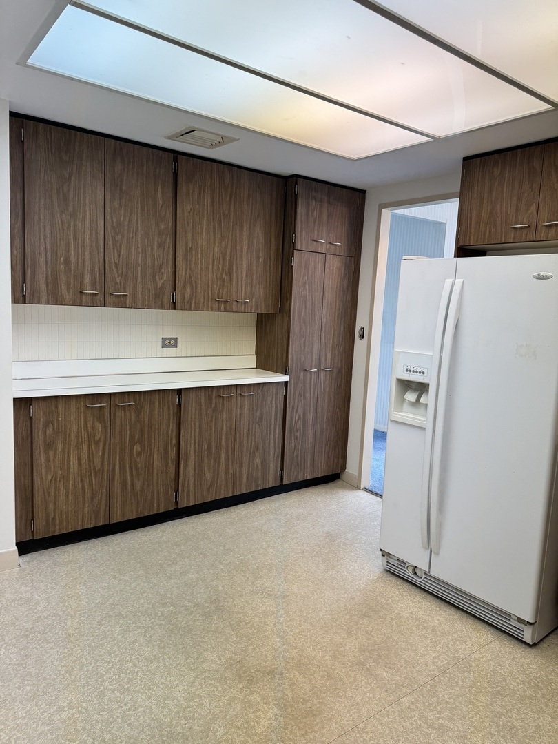 990 N LAKE SHORE Drive Unit: 22E