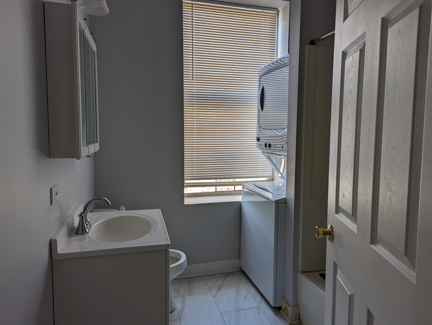 4408 N Sheridan Road Unit: 2