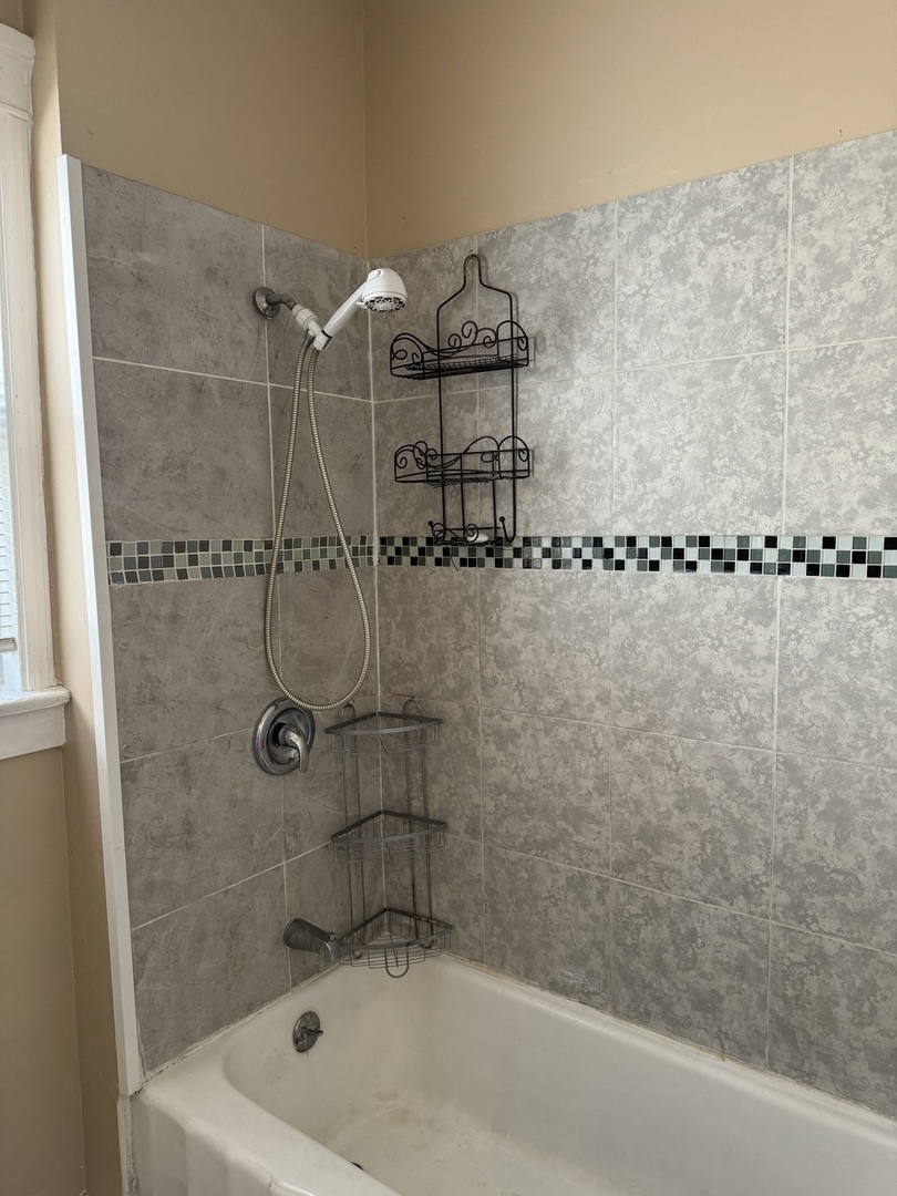 4839 W Wolfram Street Unit: 2