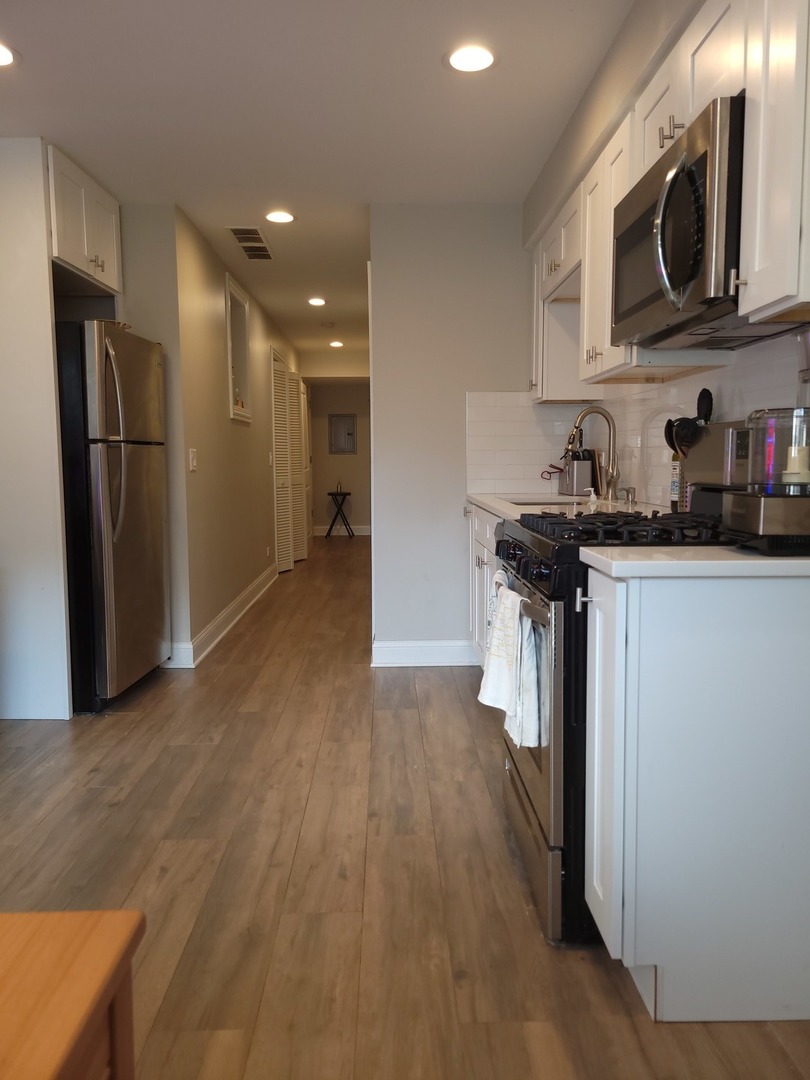 2859 N Central Park Avenue Unit: G