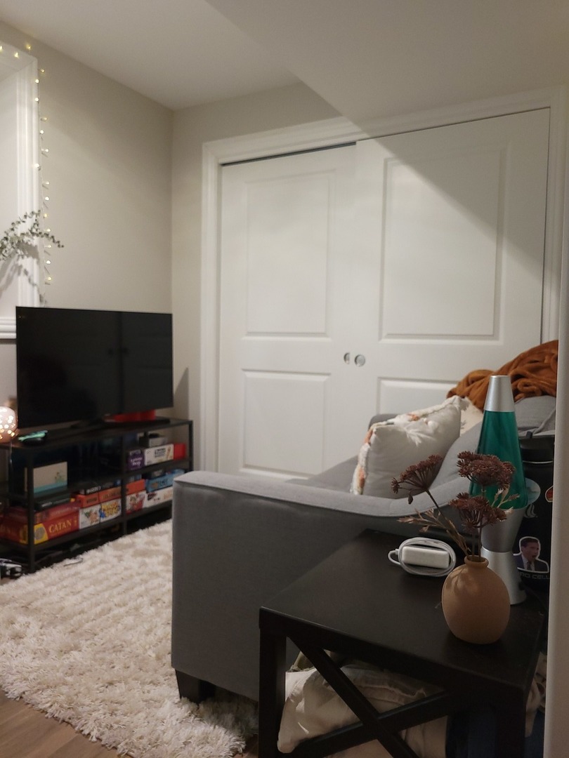 2859 N Central Park Avenue Unit: G