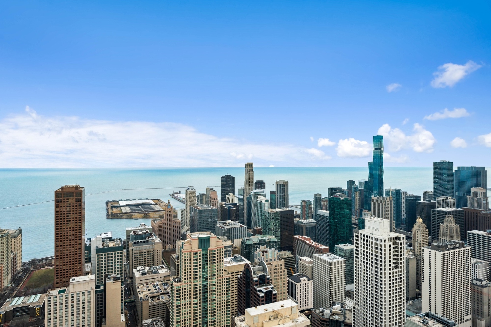 14 W Superior Street Unit: 6900
