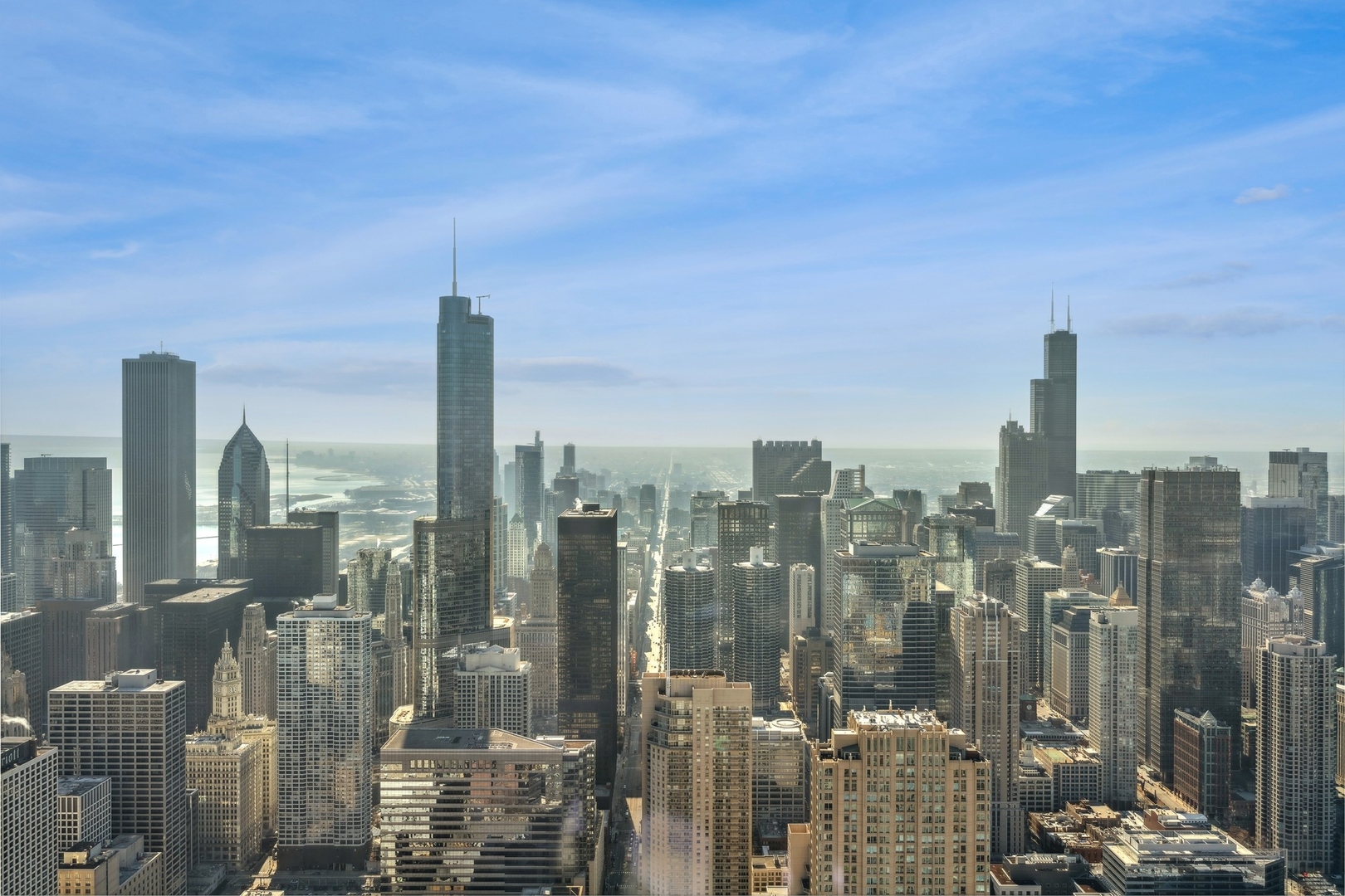 14 W Superior Street Unit: 6900