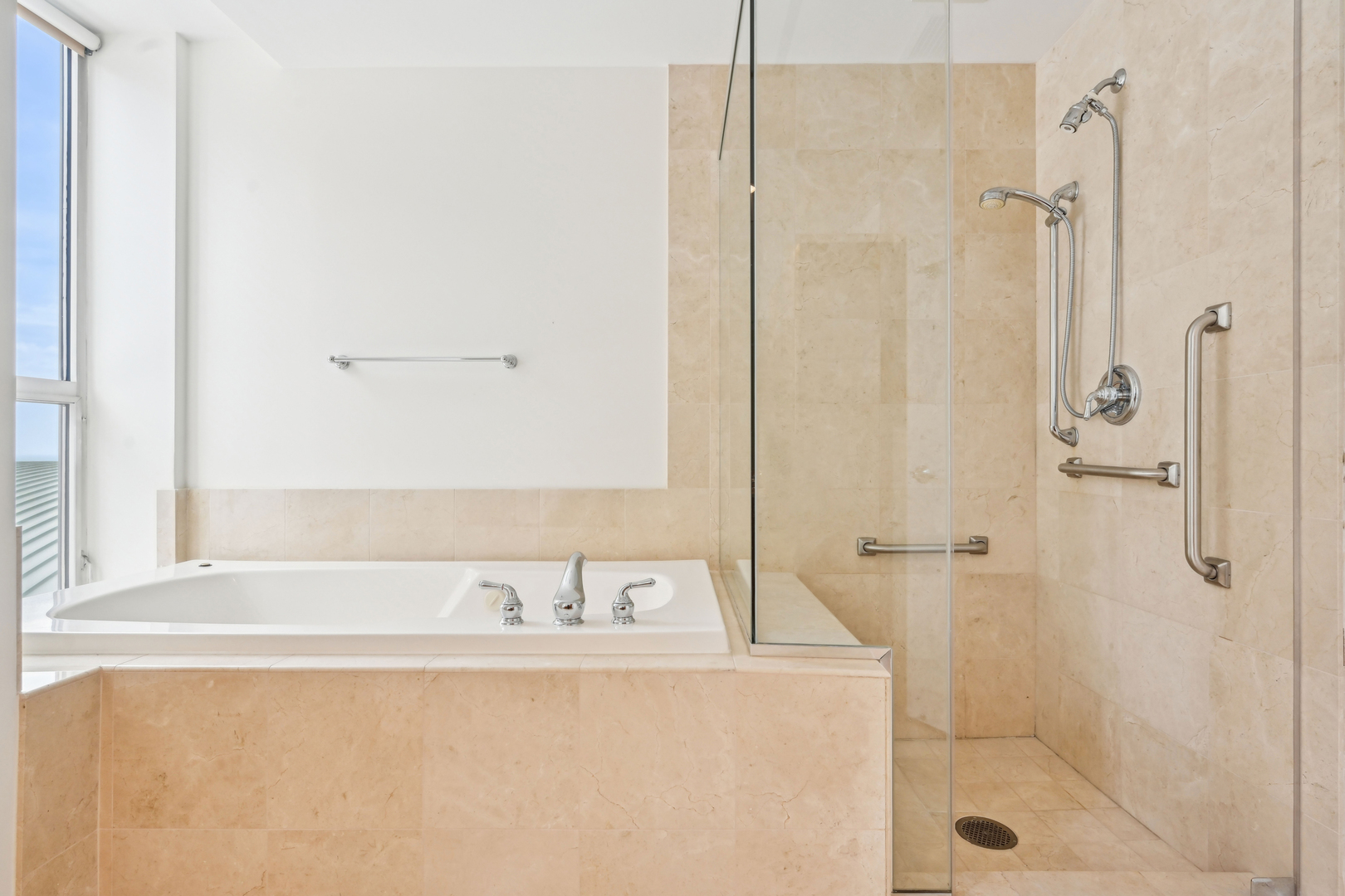 415 E North Water Street Unit: 803