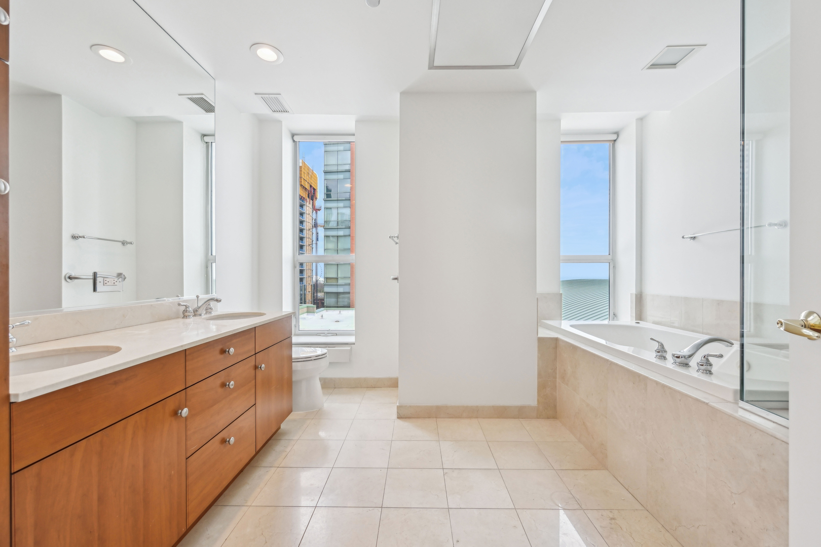 415 E North Water Street Unit: 803