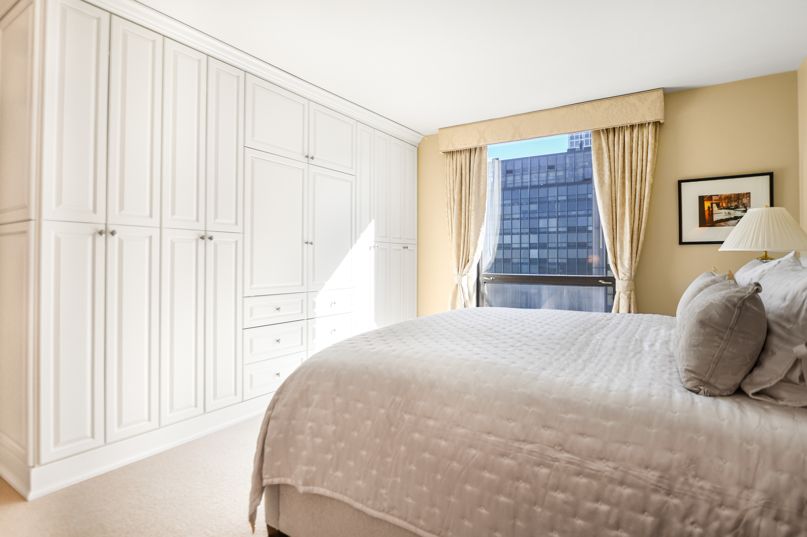 990 N Lake Shore Drive Unit: 25A