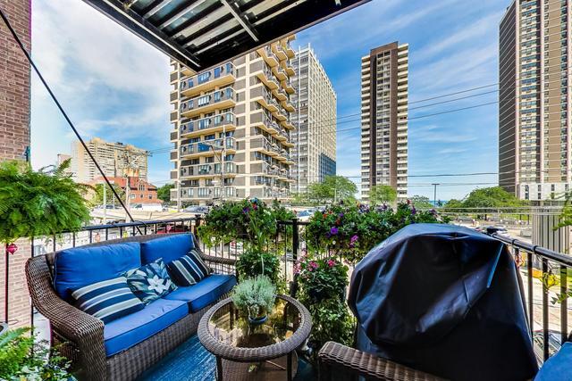 6161 N Kenmore Avenue Unit: 2N