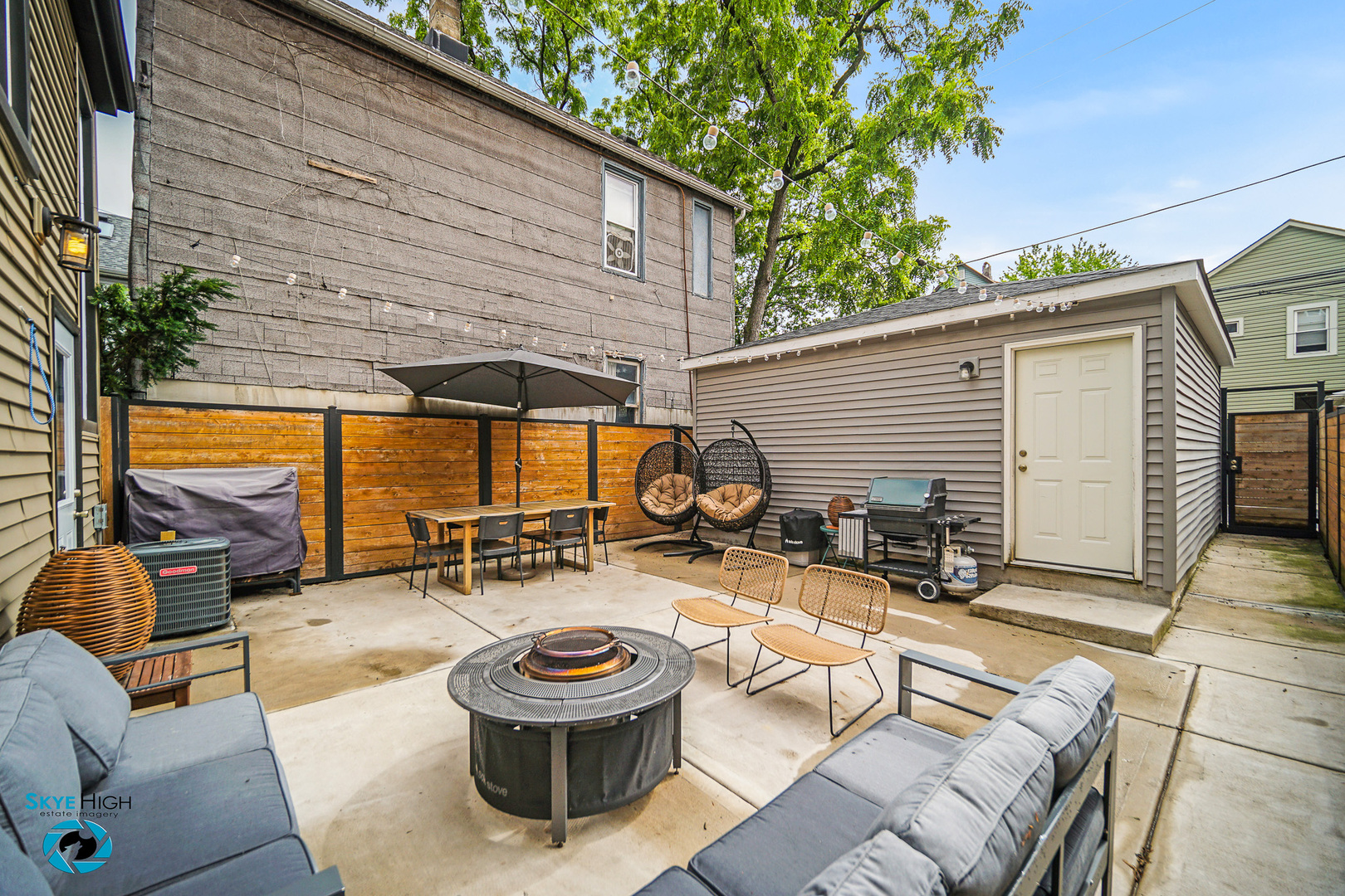 1659 N Francisco Avenue