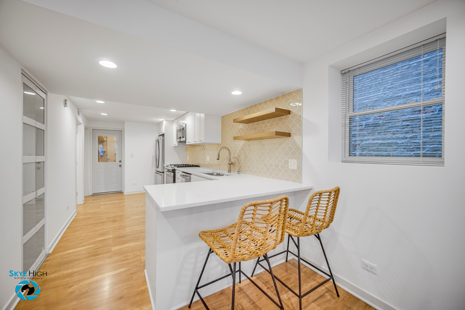 1659 N Francisco Avenue