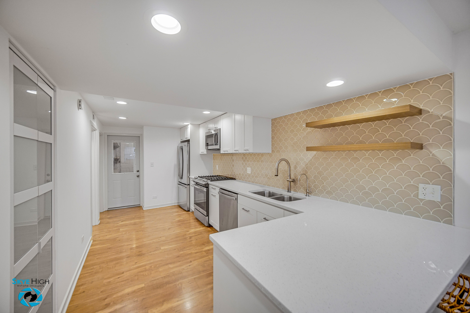 1659 N Francisco Avenue