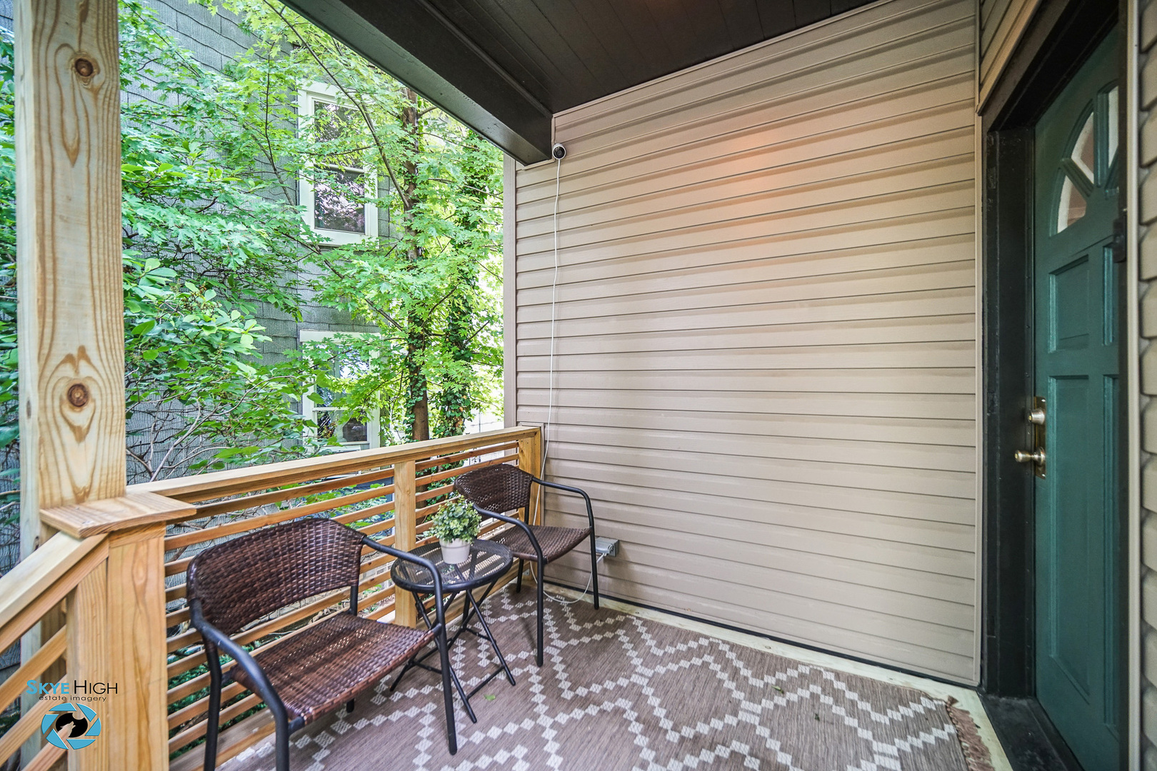 1659 N Francisco Avenue