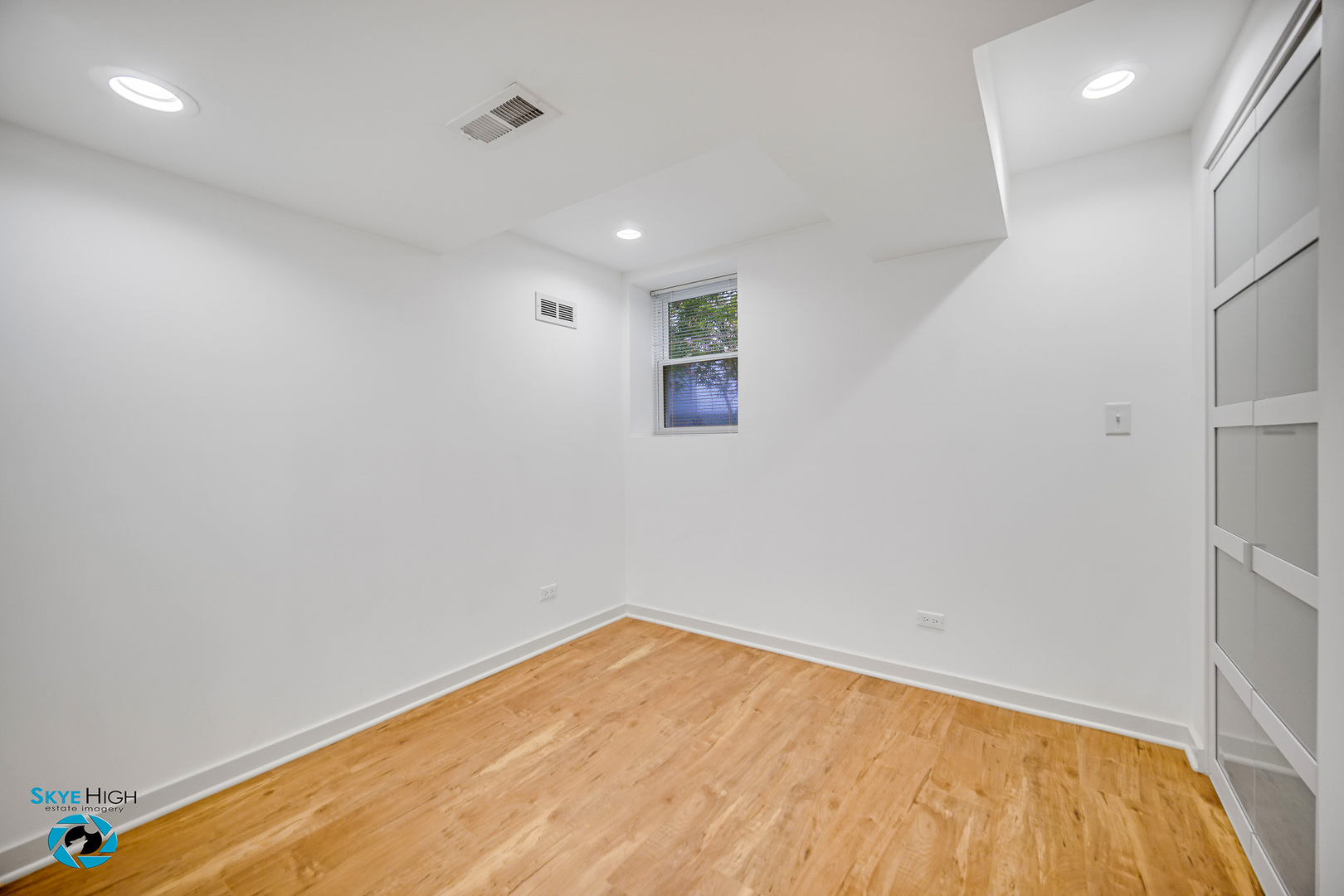 1659 N Francisco Avenue