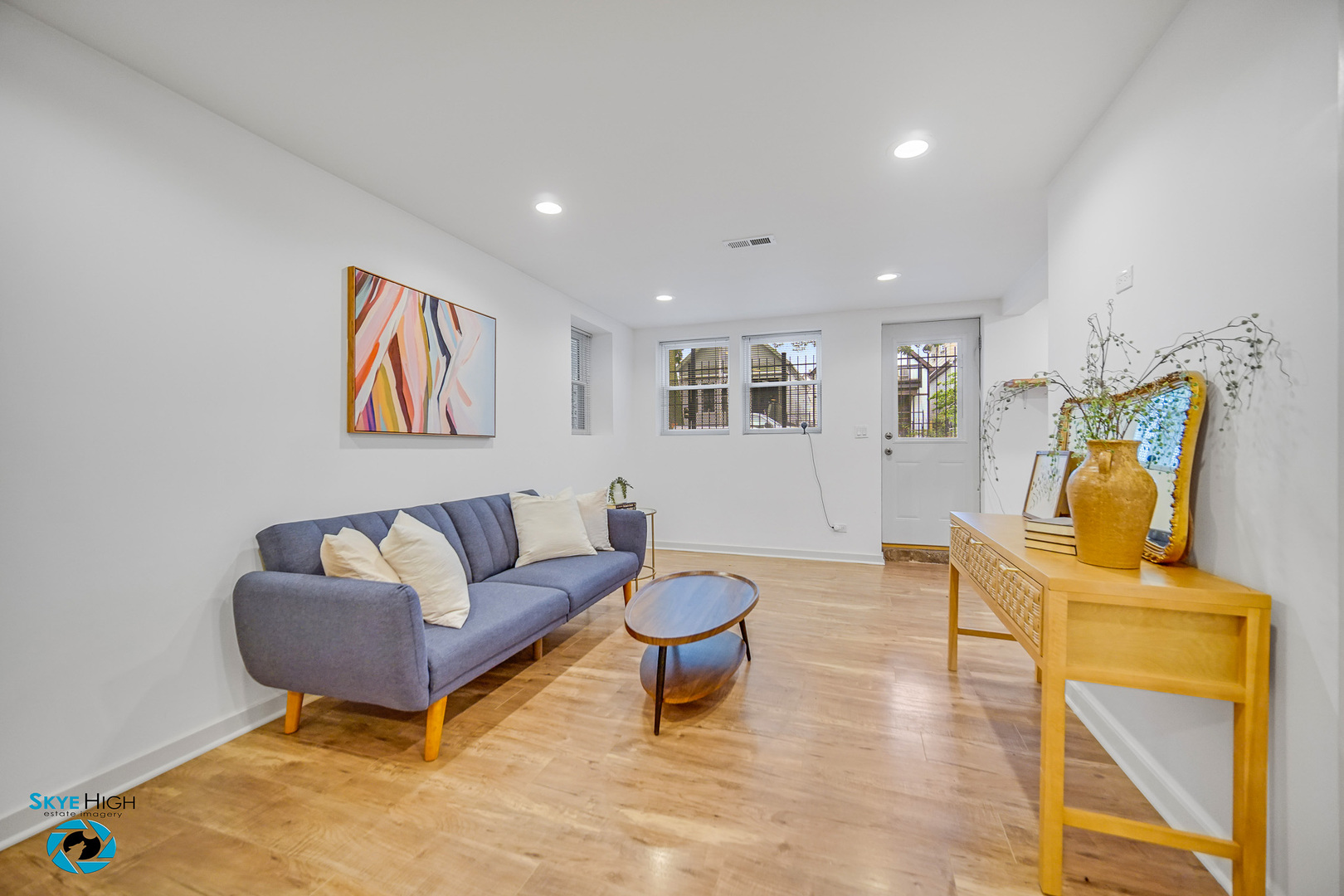 1659 N Francisco Avenue