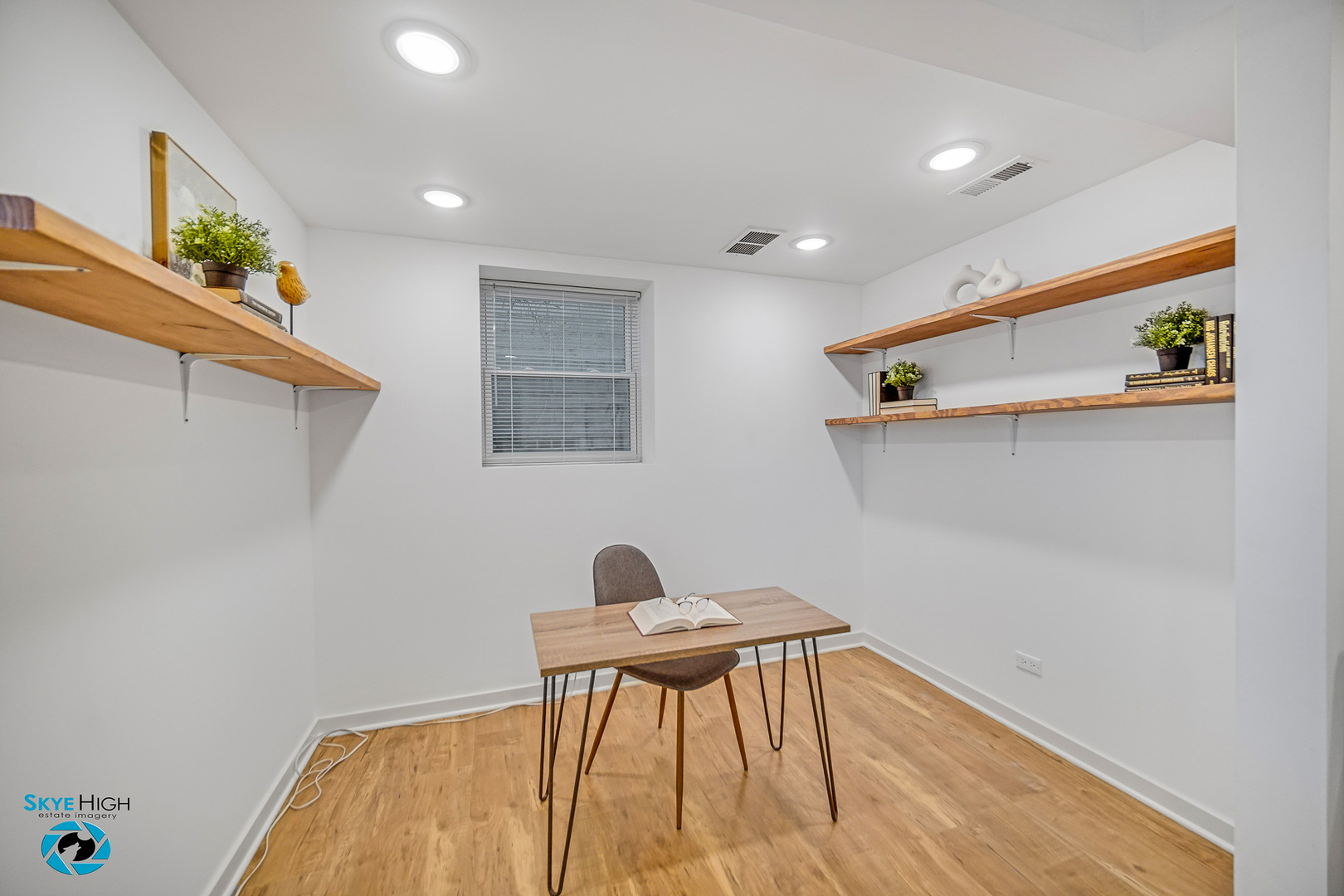 1659 N Francisco Avenue