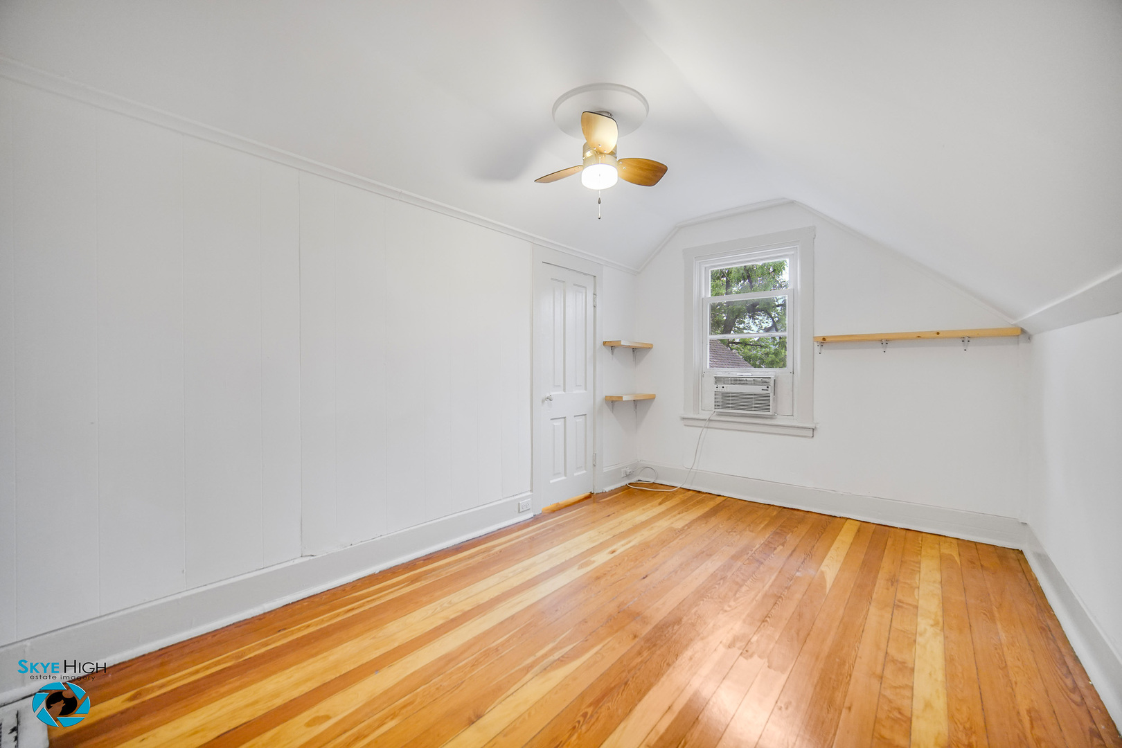 1659 N Francisco Avenue