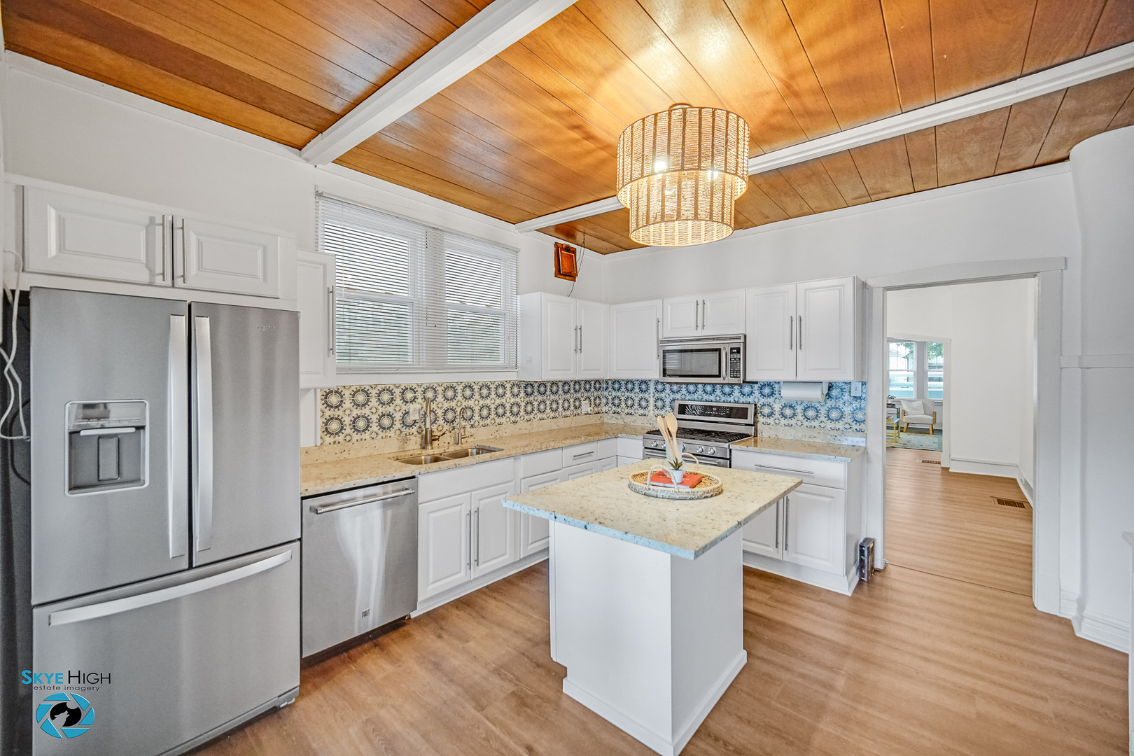 1659 N Francisco Avenue