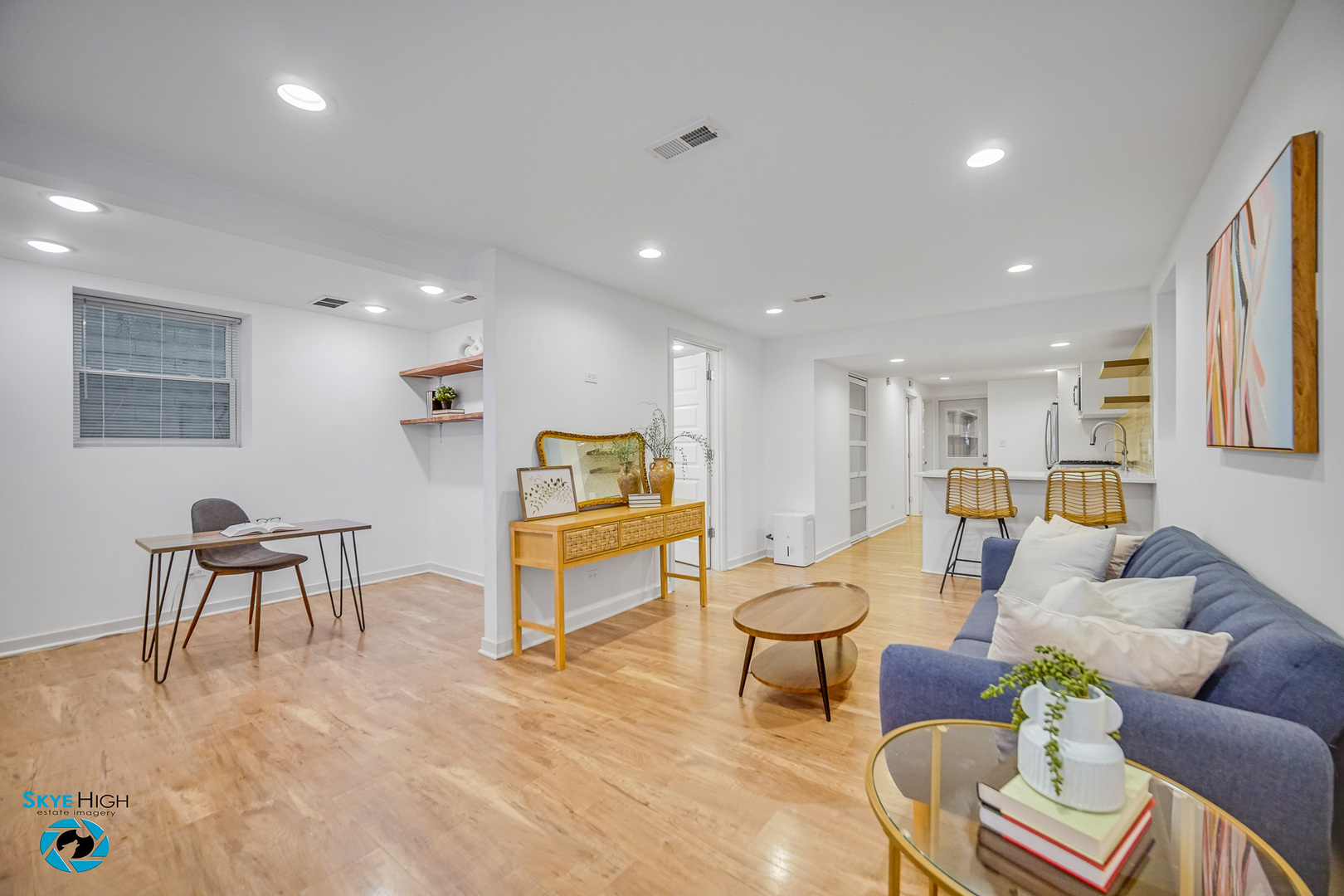 1659 N Francisco Avenue