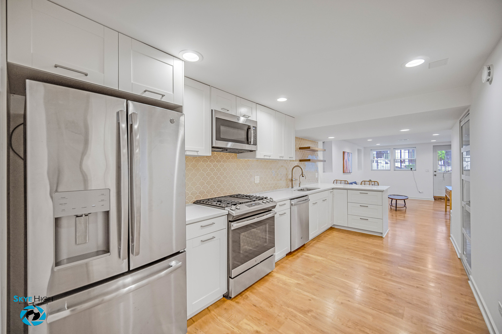 1659 N Francisco Avenue