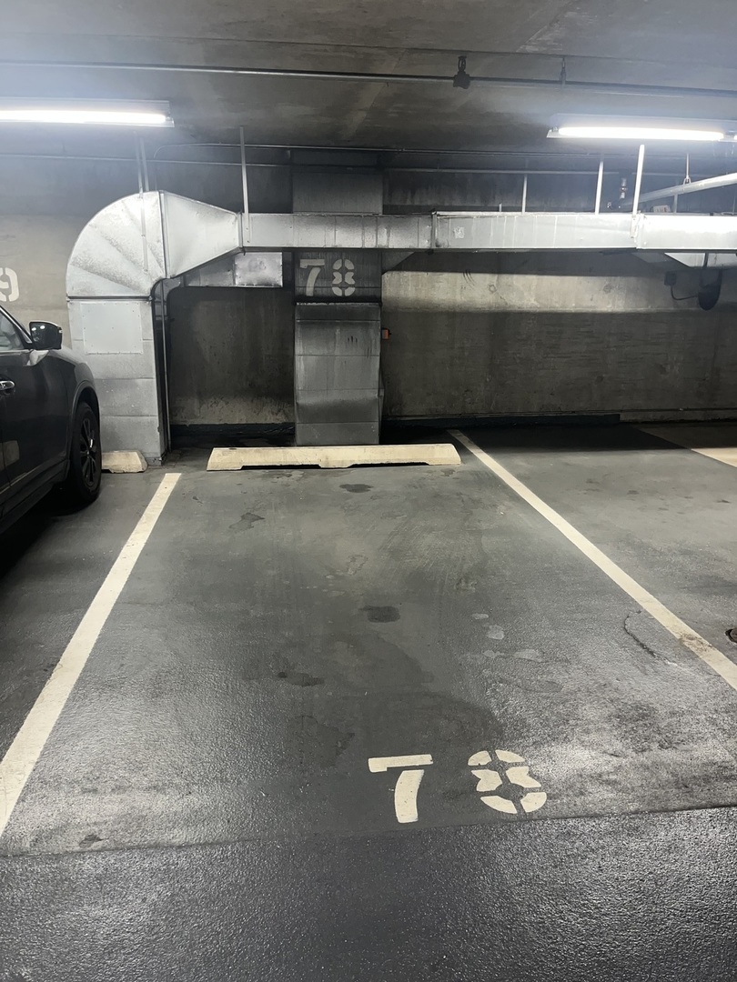 401 E Ontario Street Unit: 1704