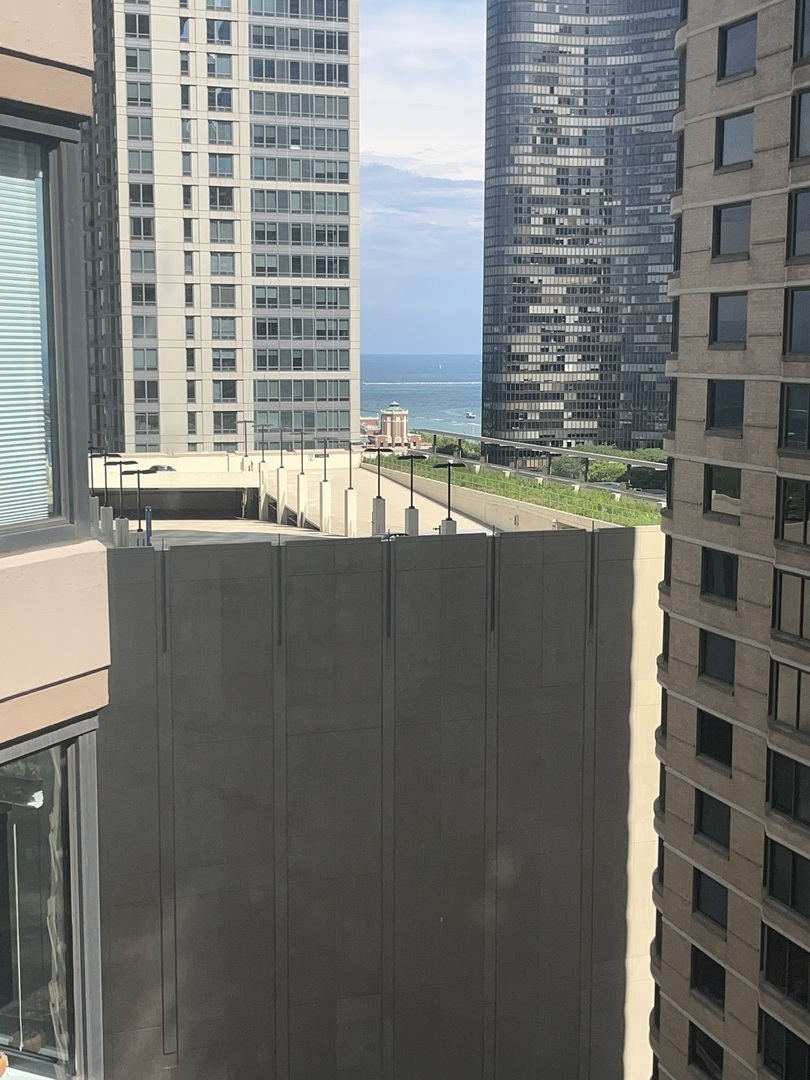 401 E Ontario Street Unit: 1704