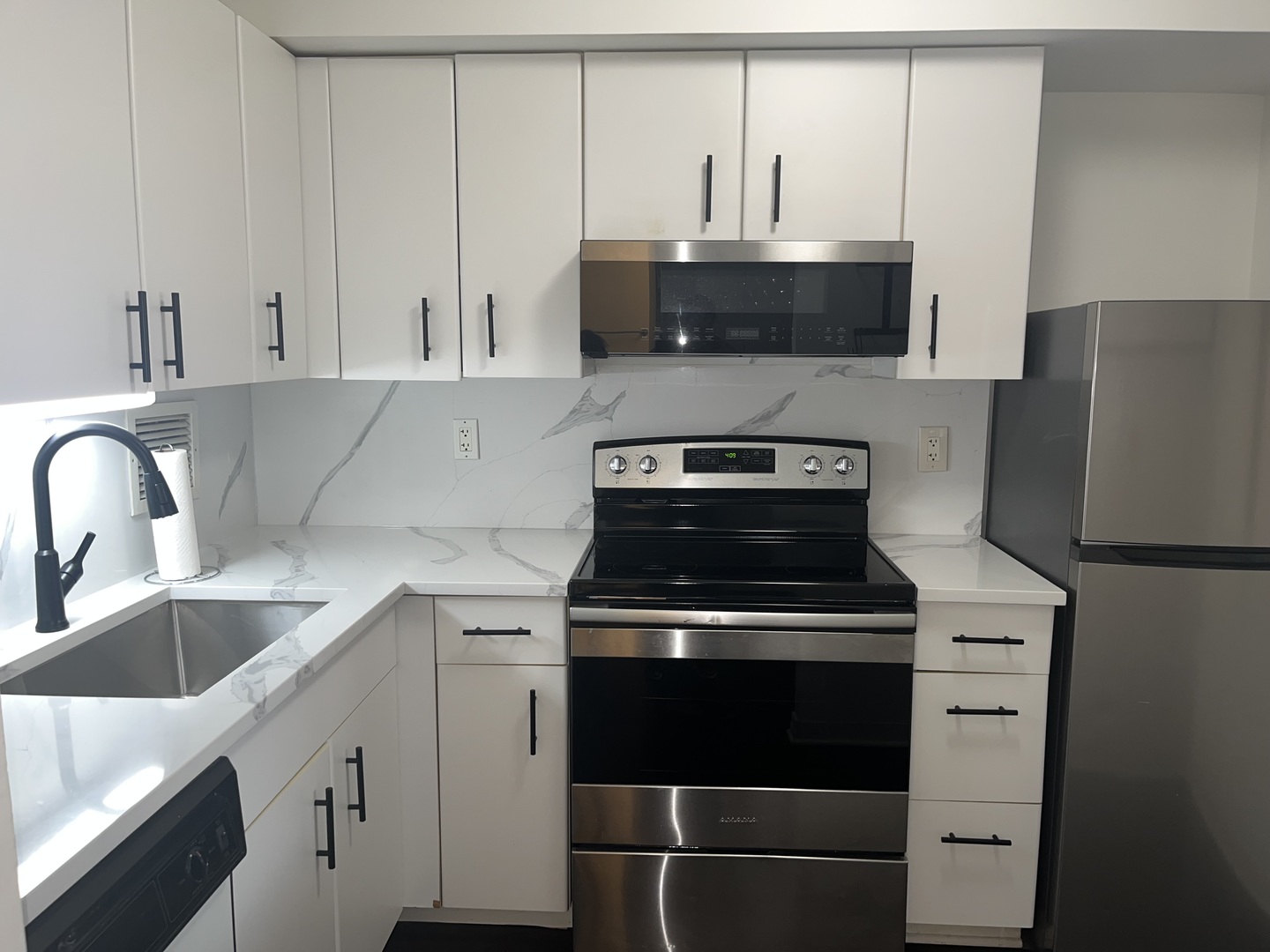 401 E Ontario Street Unit: 1704