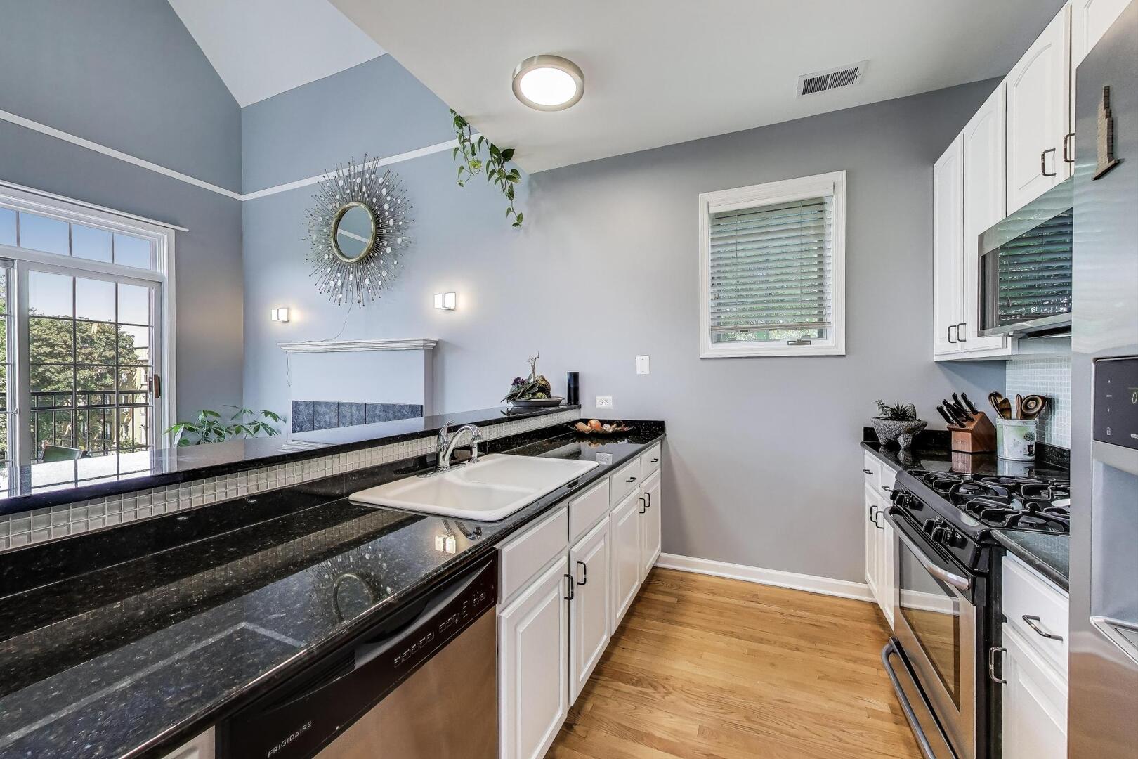 5125 N Ashland Avenue Unit: 3