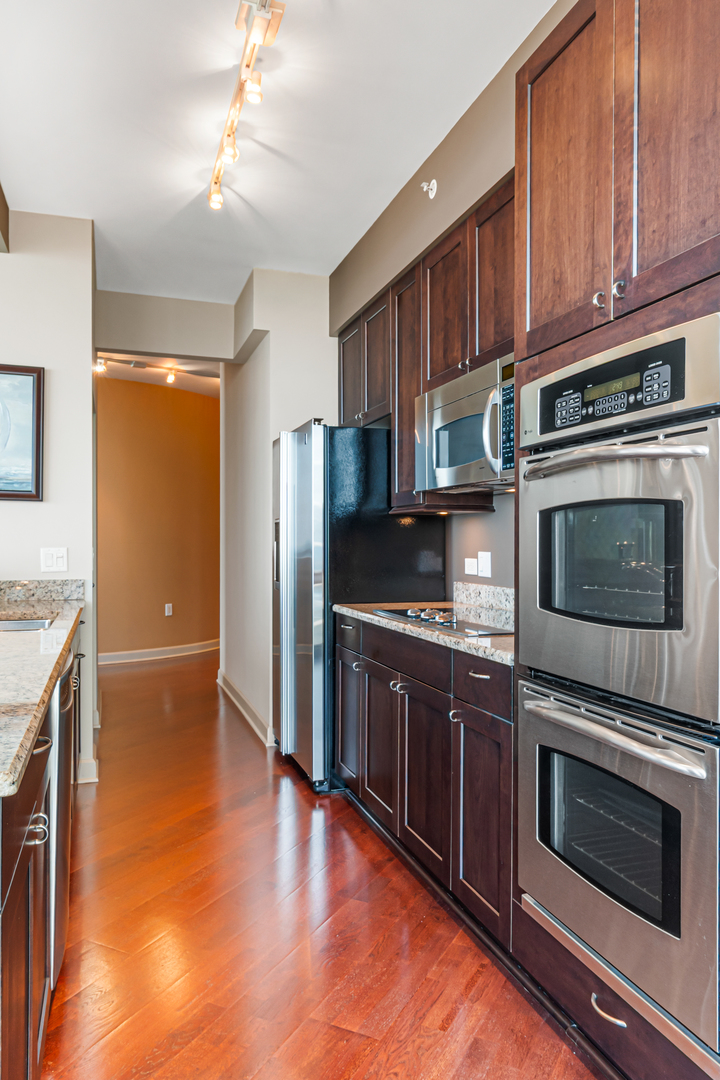 1235 S Prairie Avenue Unit: 3101