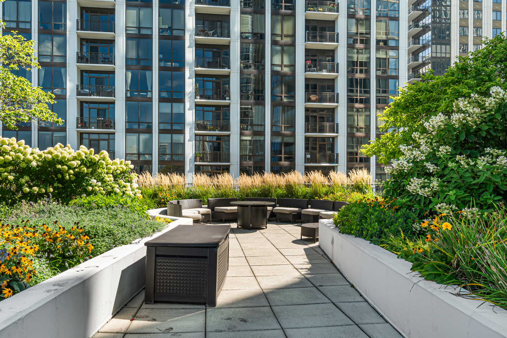 1235 S Prairie Avenue Unit: 3101