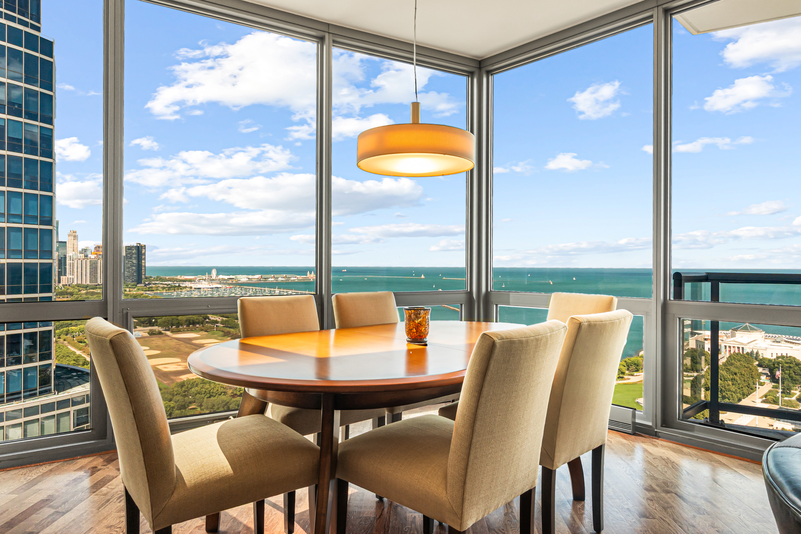 1235 S Prairie Avenue Unit: 3101