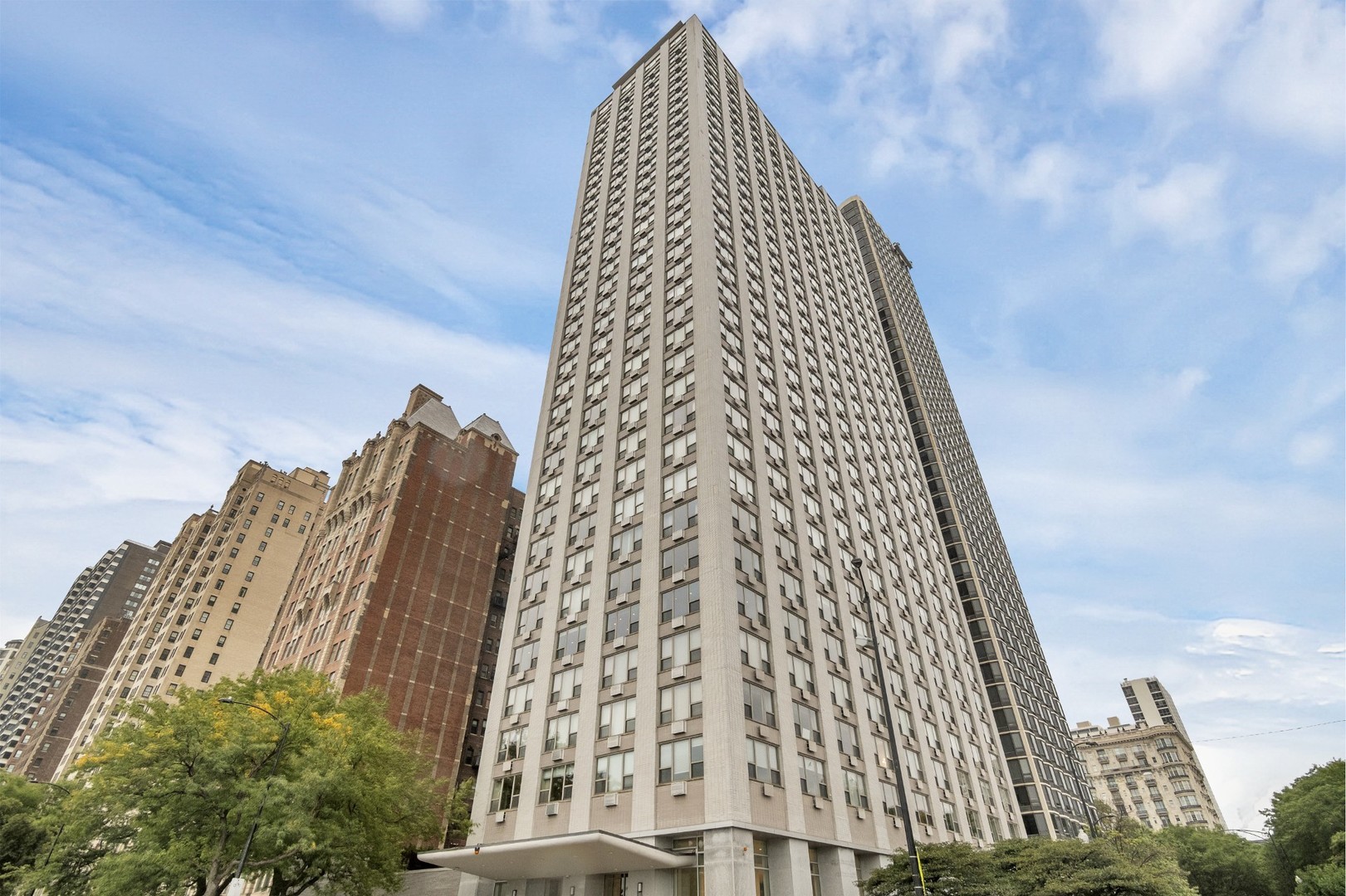 1550 N Lake Shore Drive Unit: 12D