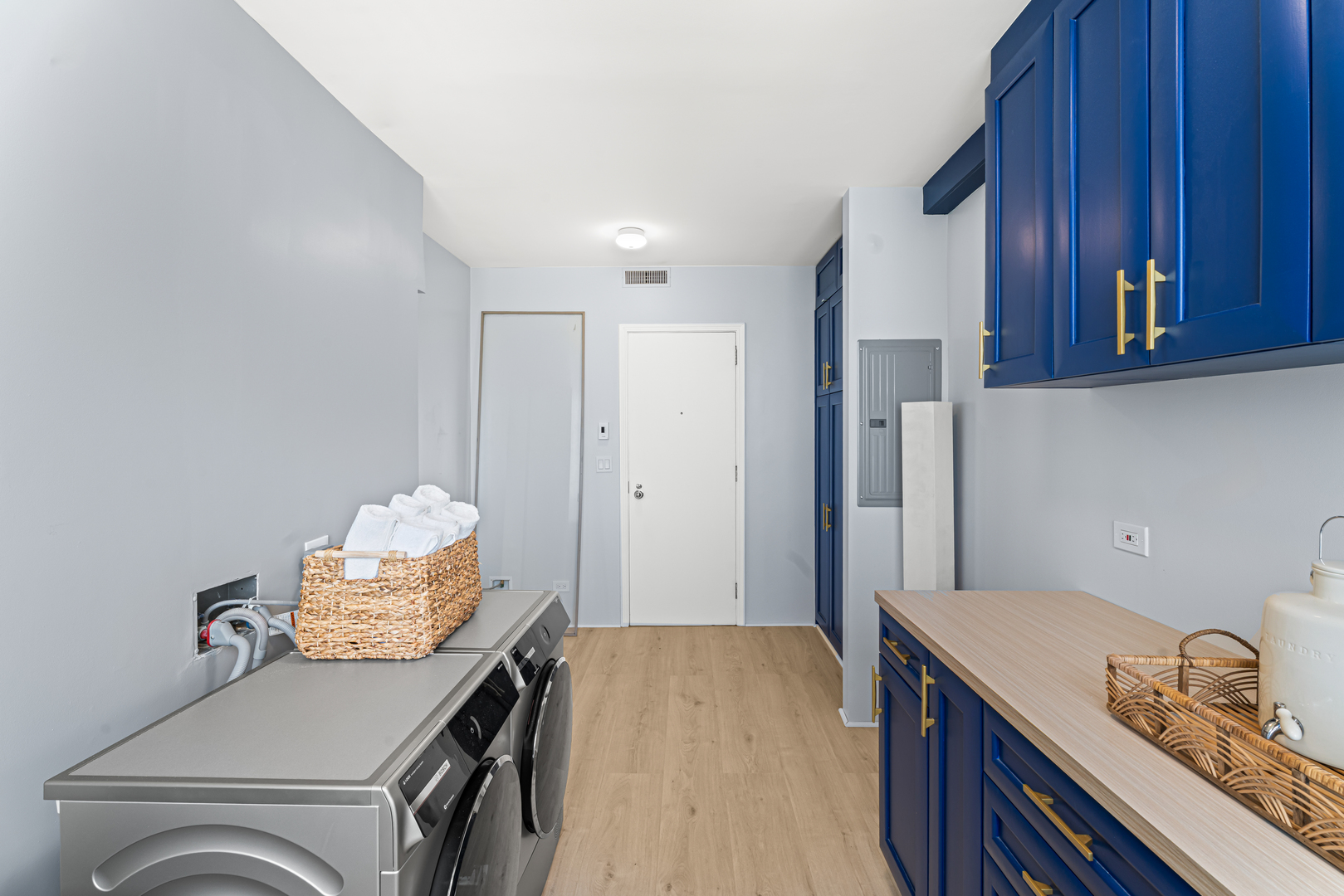 1000 N Lake Shore Plaza Unit: 49A