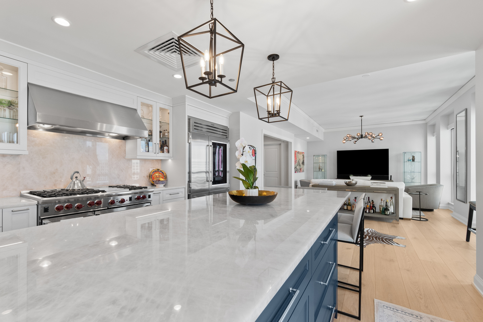 11 E Walton Street Unit: 4802