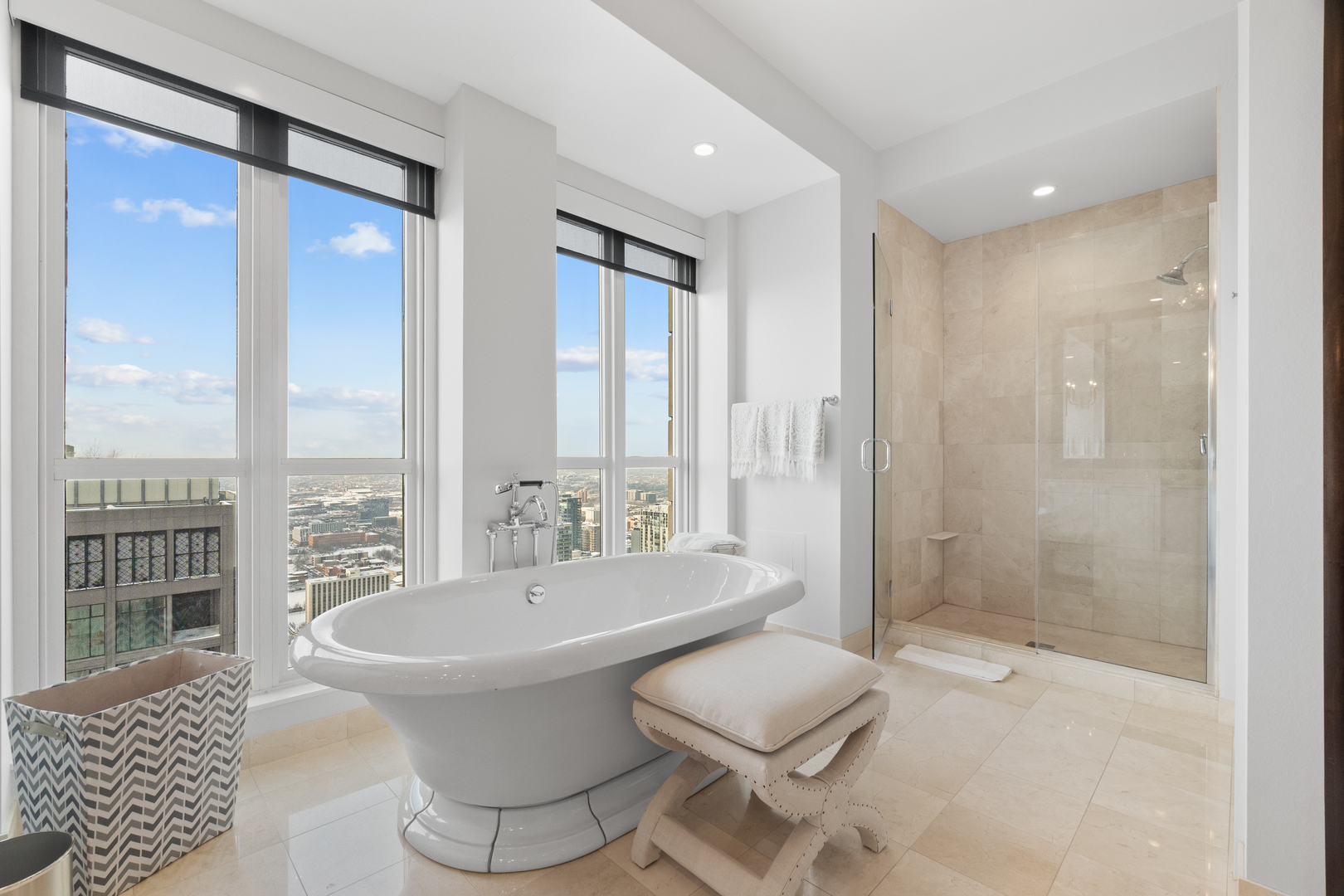 11 E Walton Street Unit: 4802