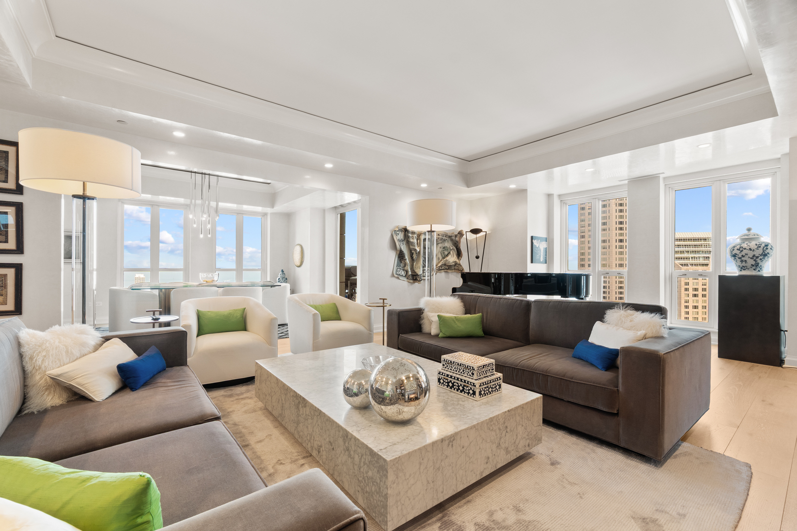 11 E Walton Street Unit: 4802