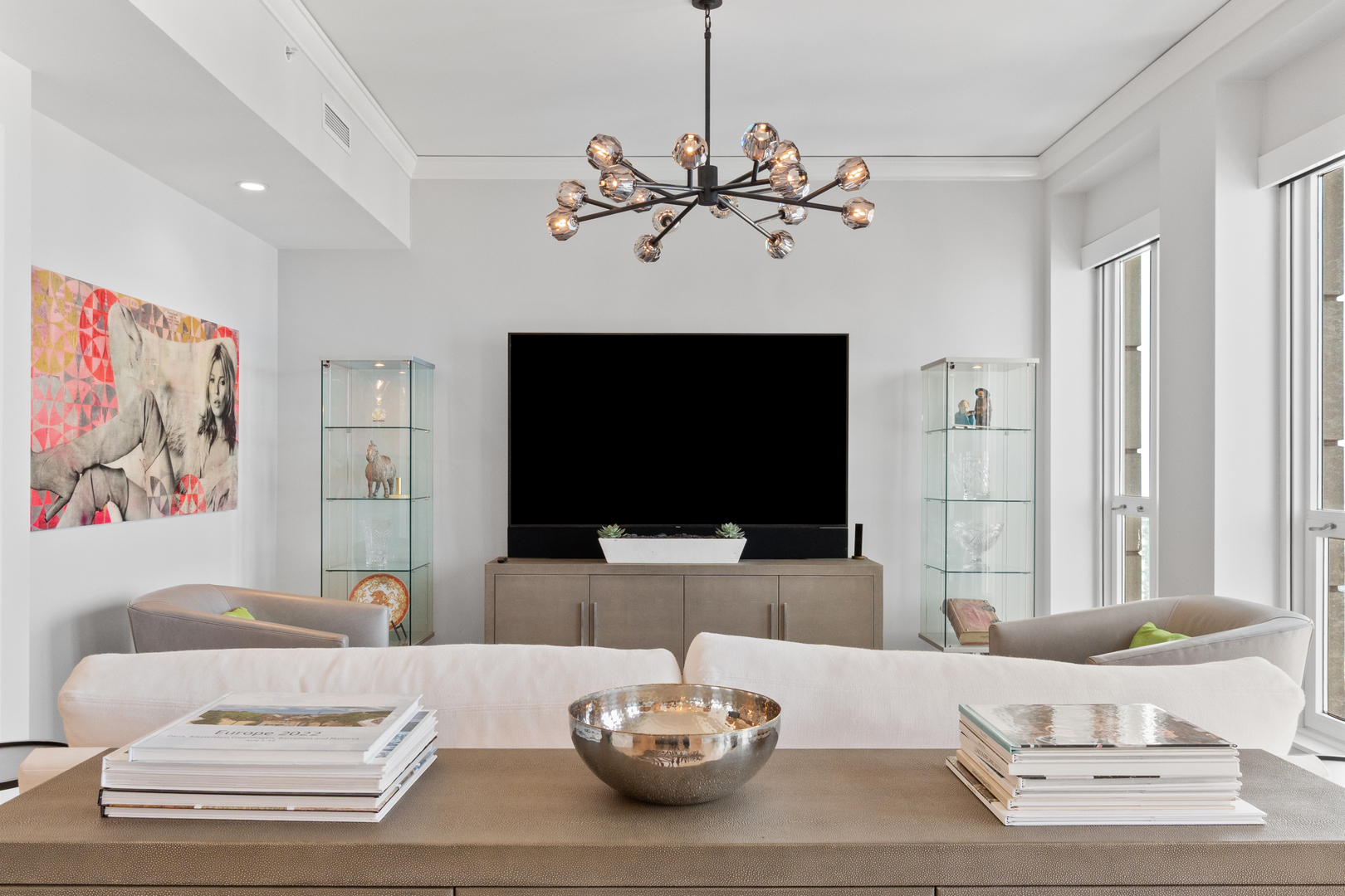 11 E Walton Street Unit: 4802