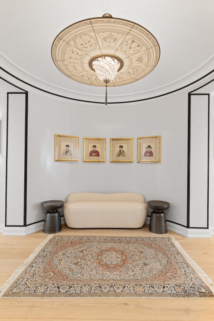 11 E Walton Street Unit: 4802