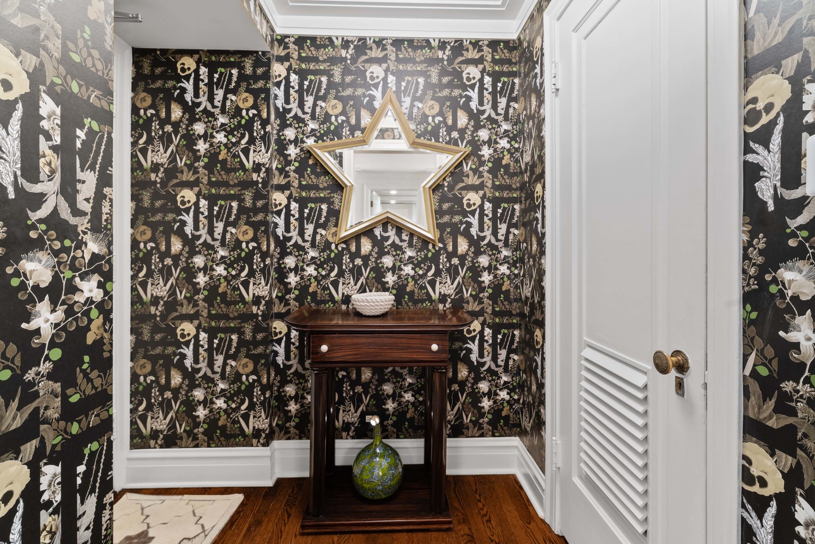 3750 N Lake Shore Drive Unit: 16H