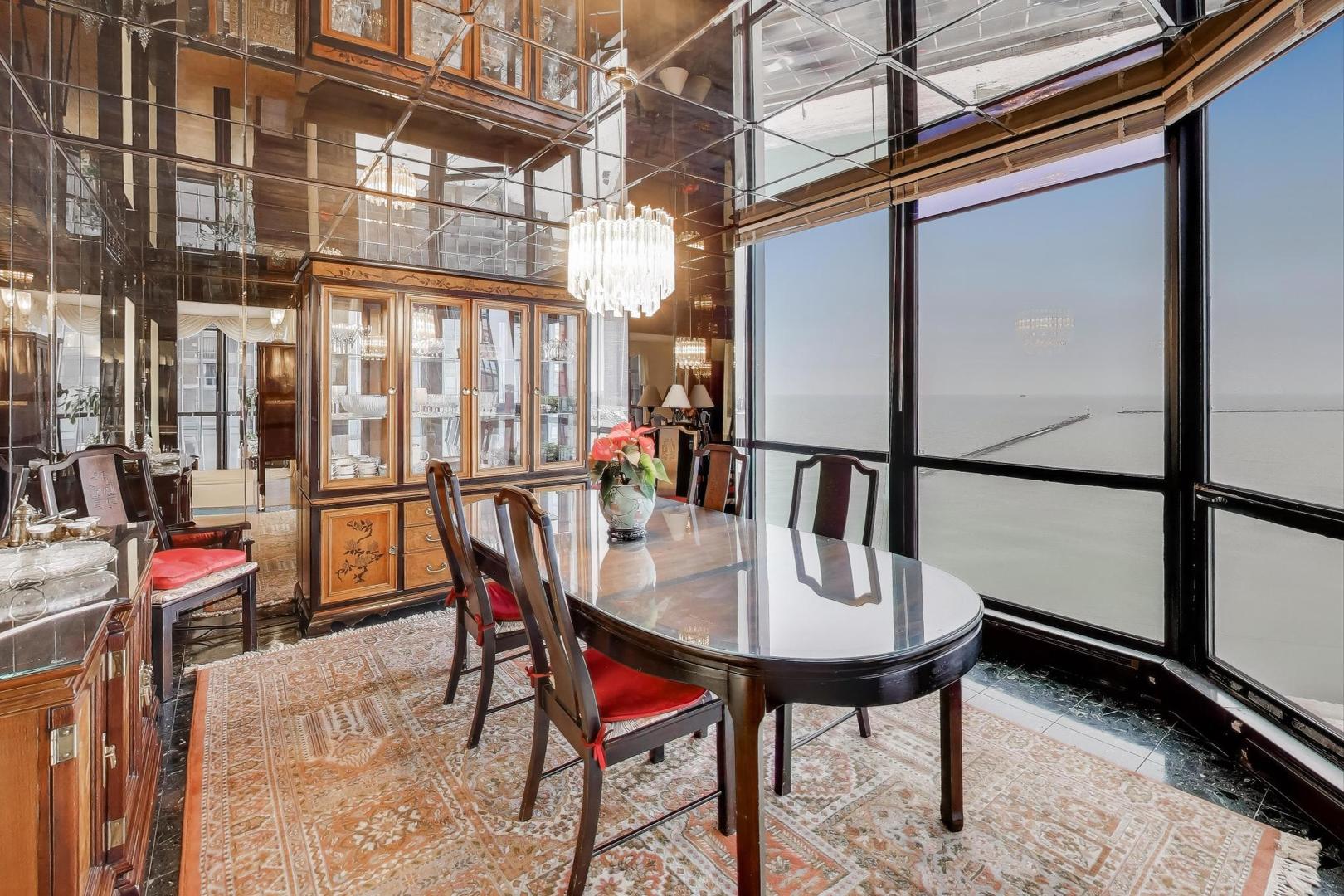 990 N Lake Shore Drive Unit: 9A