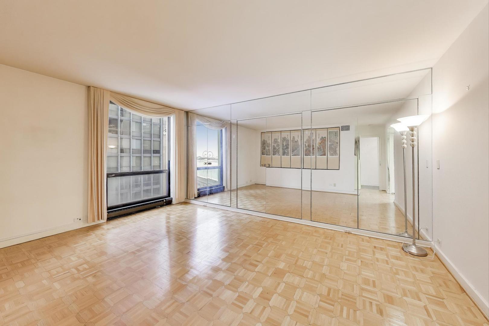 990 N Lake Shore Drive Unit: 9A