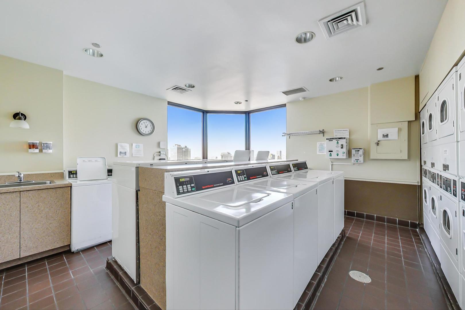 990 N Lake Shore Drive Unit: 9A