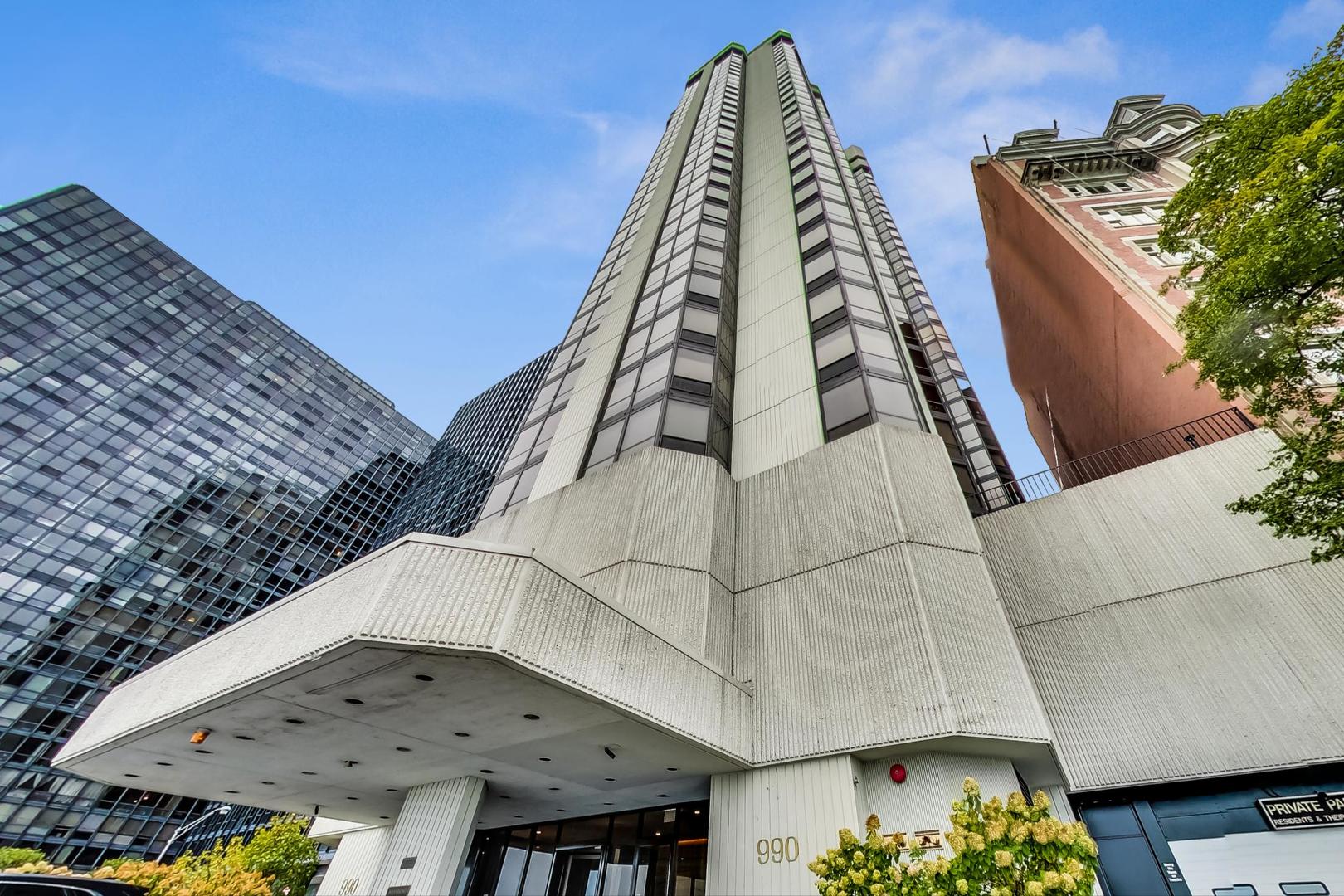 990 N Lake Shore Drive Unit: 9A