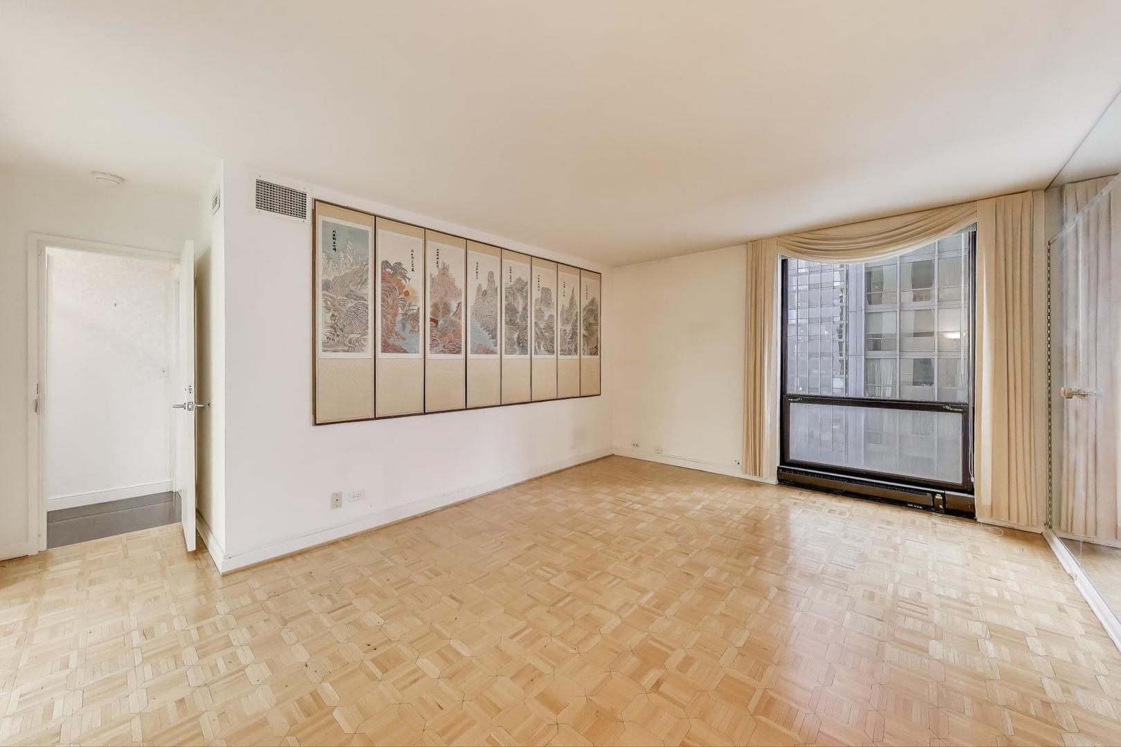990 N Lake Shore Drive Unit: 9A