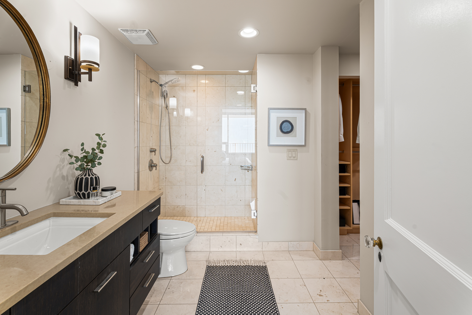 1000 N Lake Shore Plaza Unit: 49A